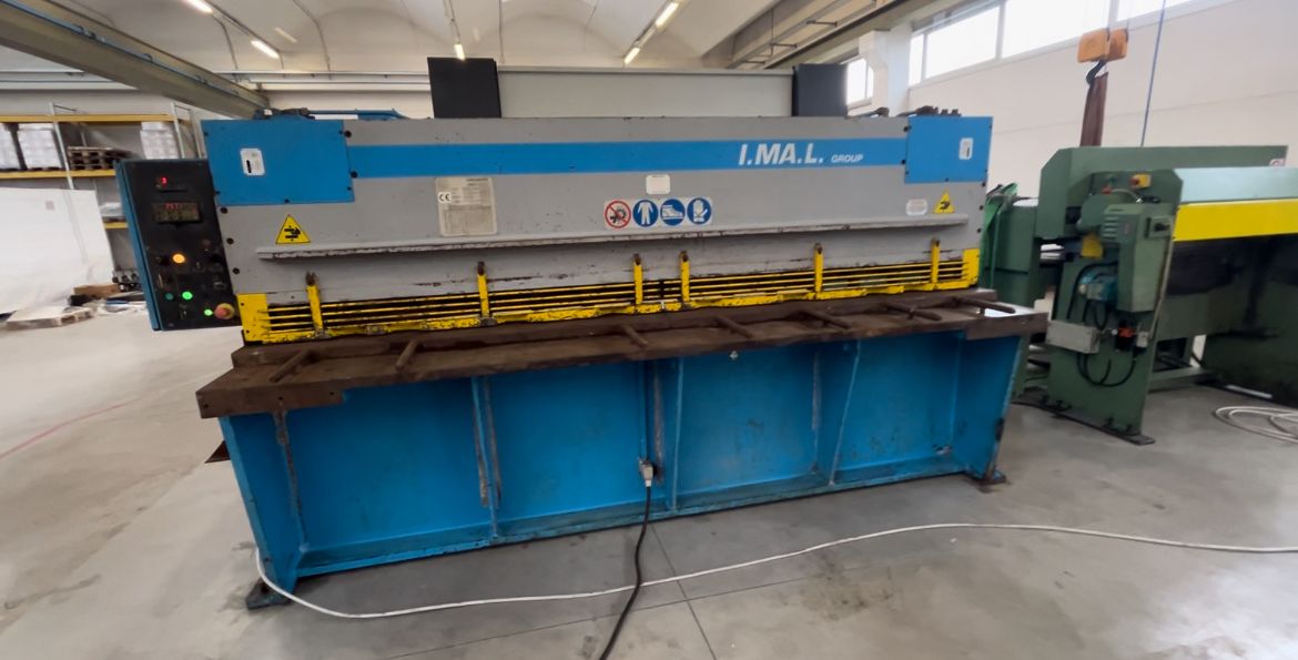 Cesoia a ghigliottina usata marca I.MA.L. Group in vendita - foto 1