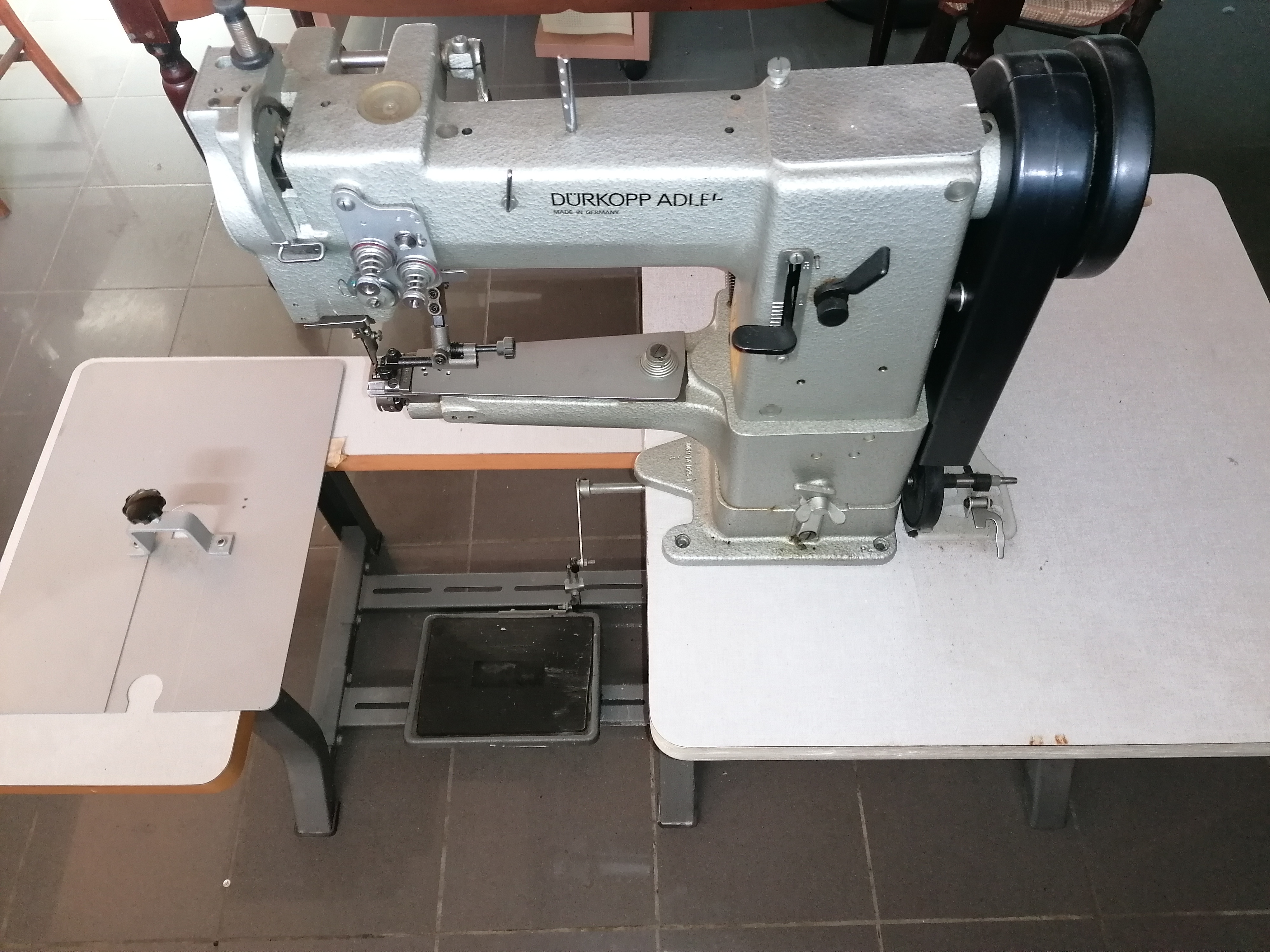 Macchina da Cucire ADLER K069-373 pelletteria in vendita - foto 1