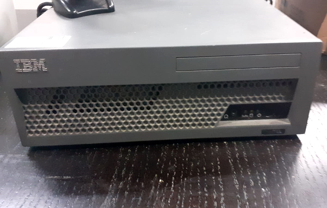 Pc touch e unità IBM con lettore codici in vendita - foto 4