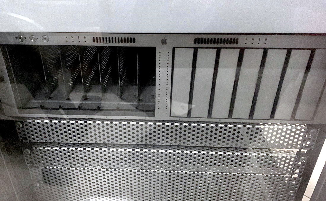 Armadio RACK marca AIINO con 4 ruote in vendita - foto 5
