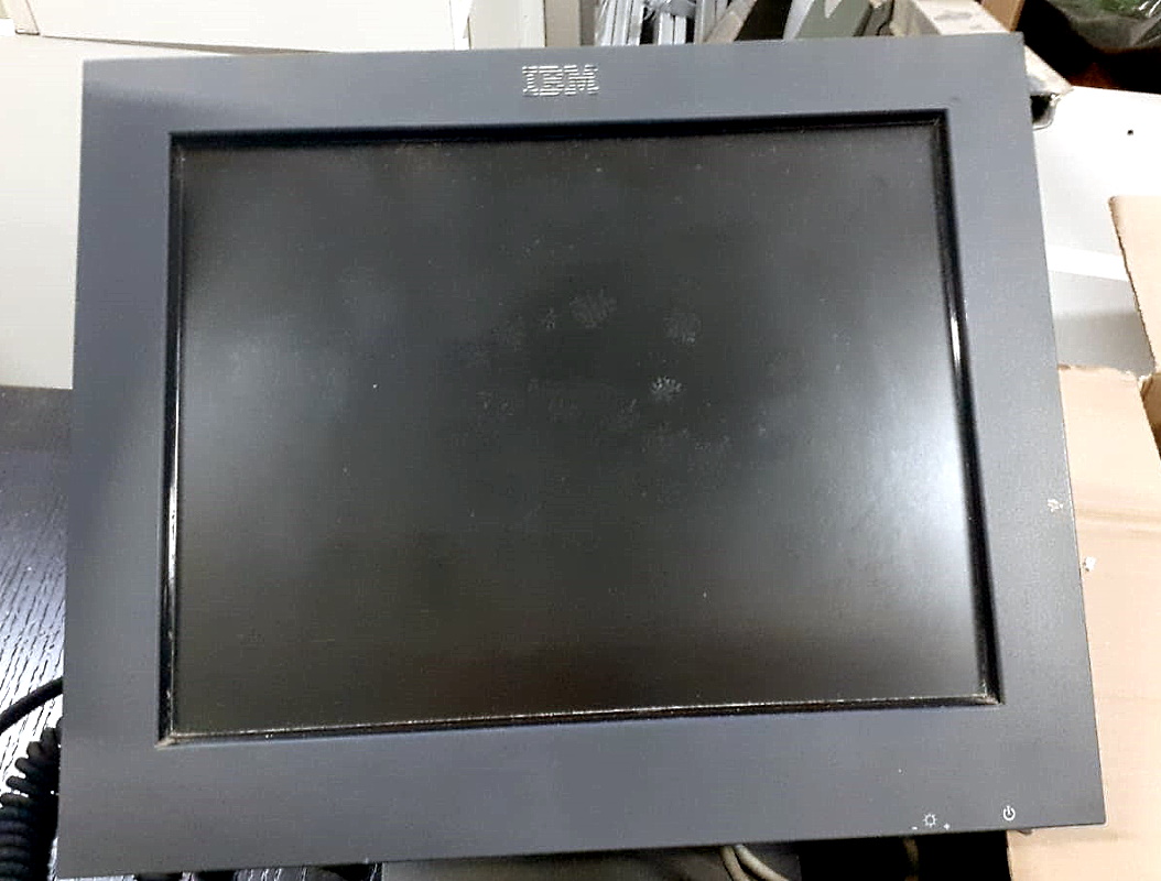 Pc touch e unità IBM con lettore codici in vendita - foto 2