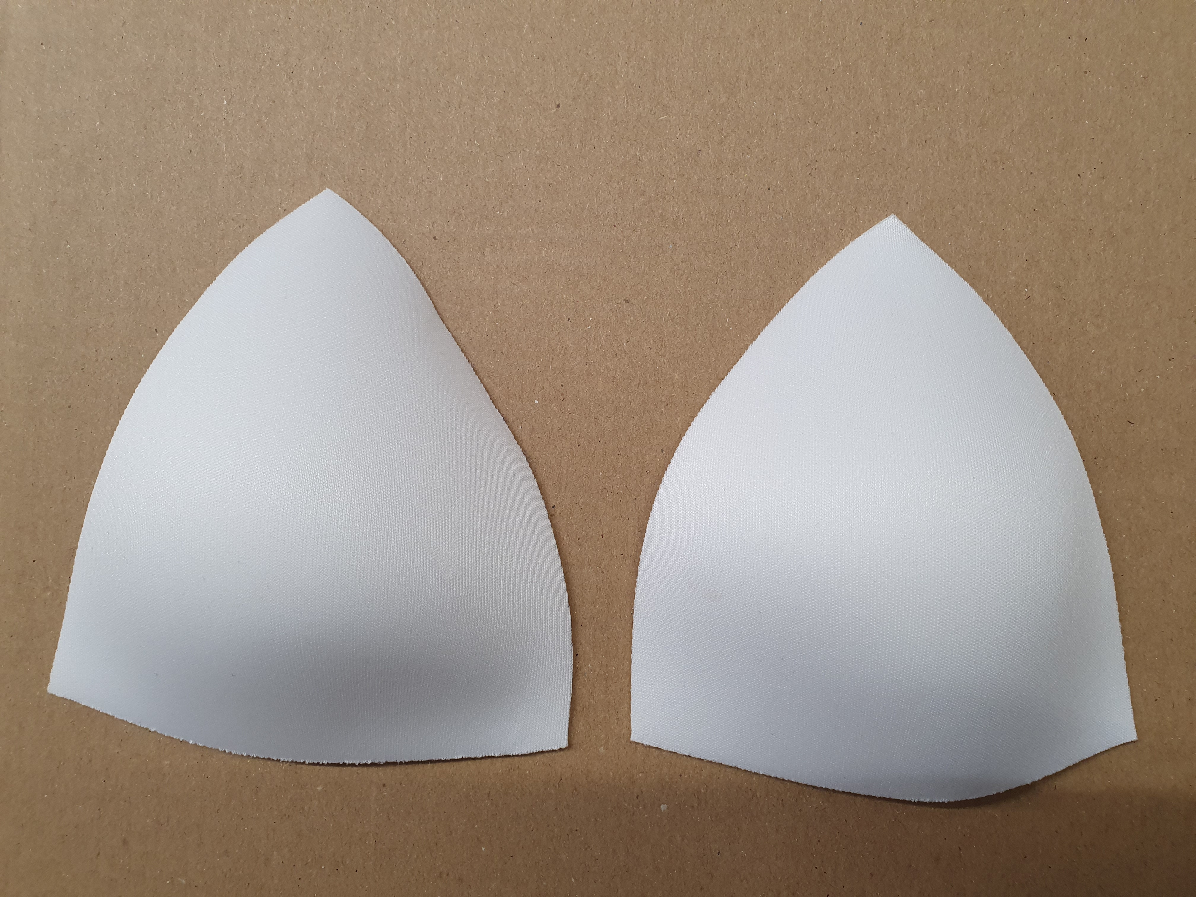 Coppia di coppe per reggiseno costume da bagno in vendita - foto 3