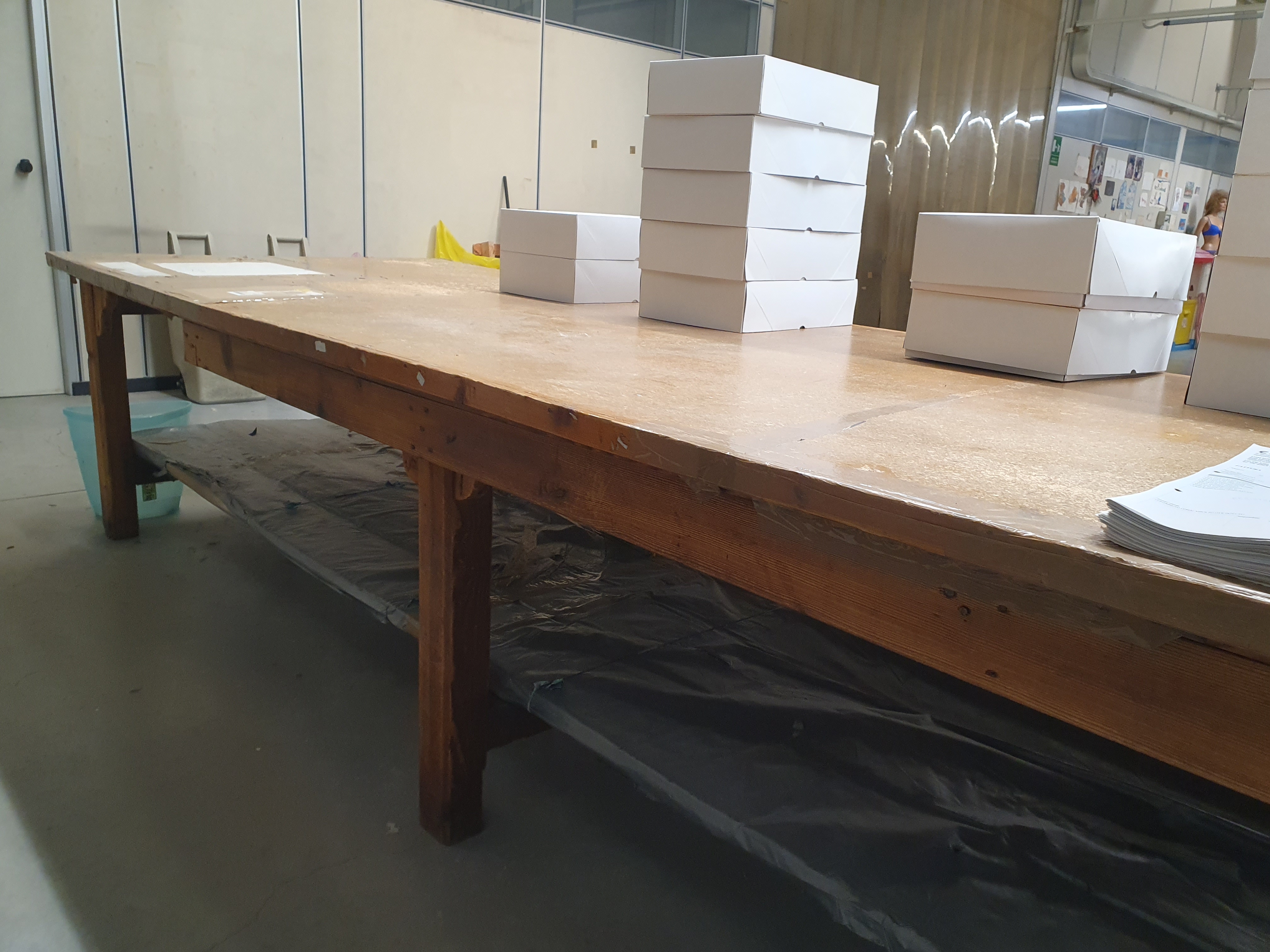 Tavolo da lavoro in legno in vendita - foto 1