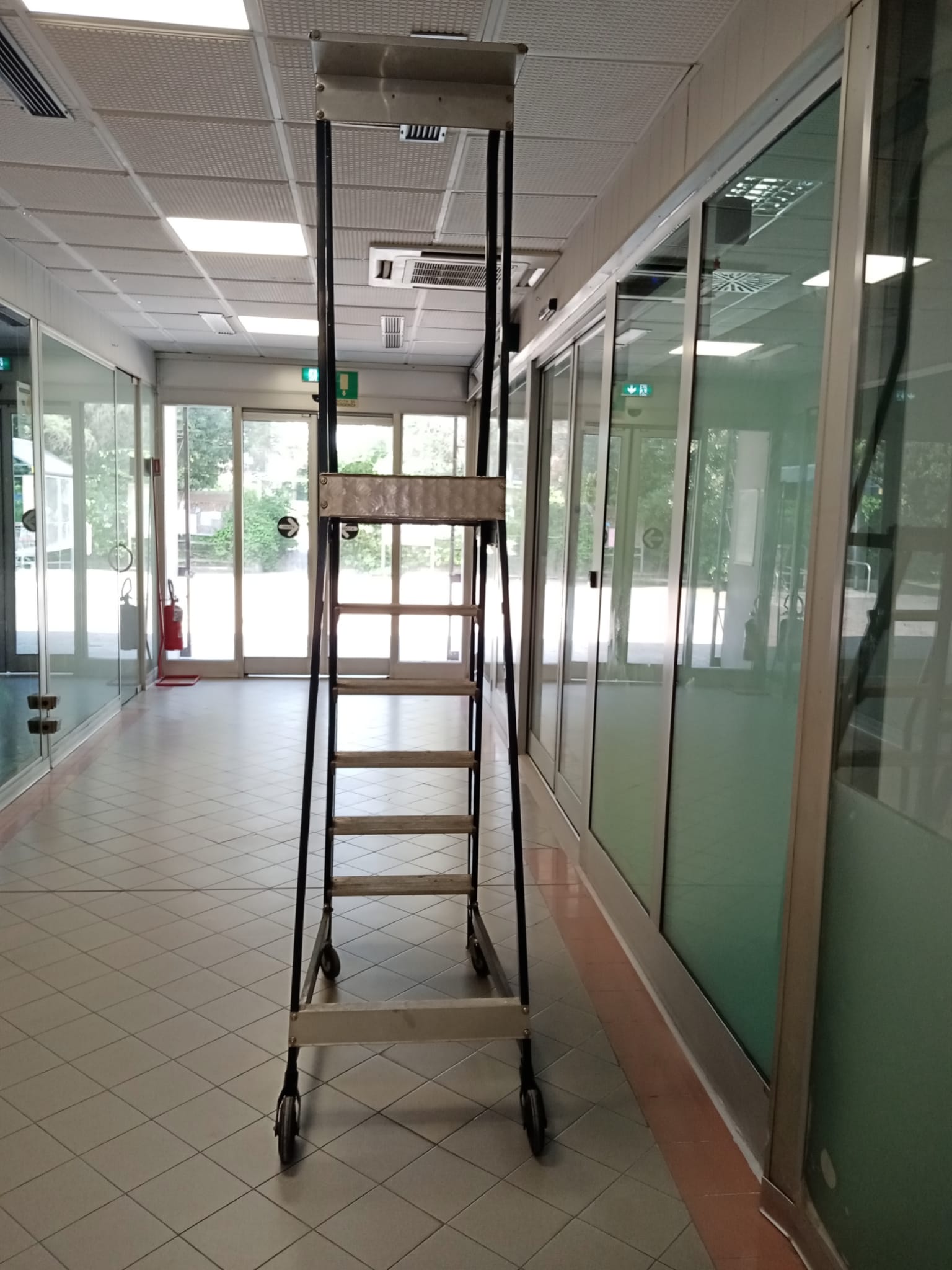 SCALA A PALCHETTO in vendita - foto 2