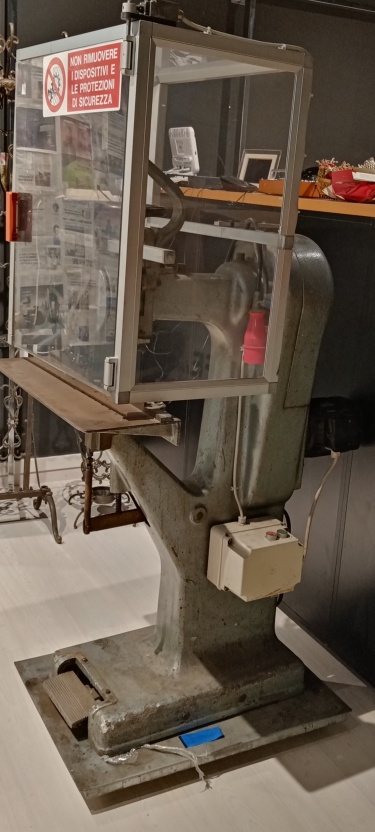 Cucitrici per rilegatura in vendita