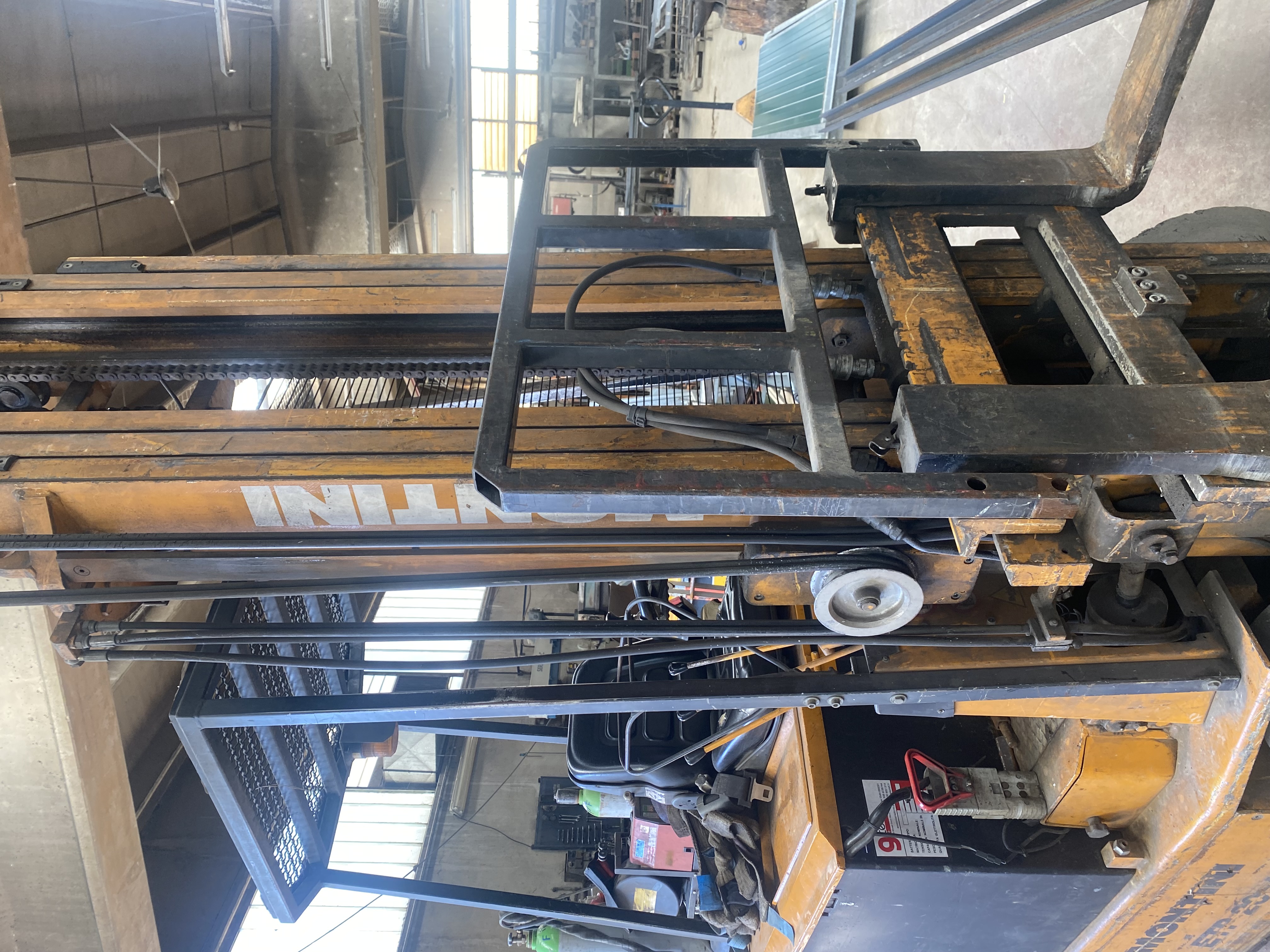 Carello elevatore in vendita - foto 3