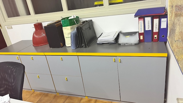 Svendo per cessata attività mobili ufficio in vendita - foto 11