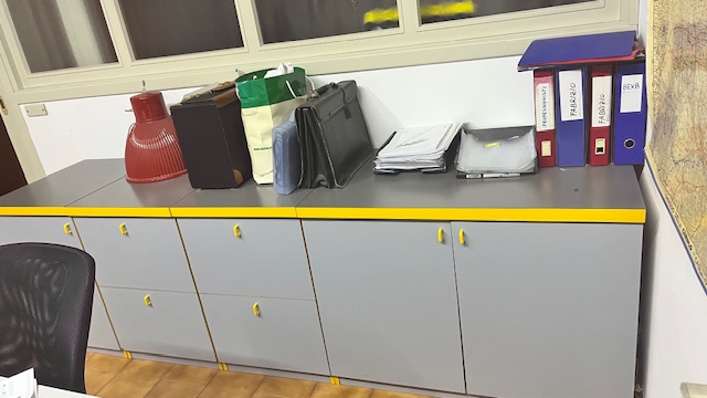 Svendo per cessata attività mobili ufficio in vendita - foto 7