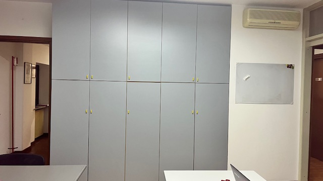 Svendo per cessata attività mobili ufficio in vendita - foto 4