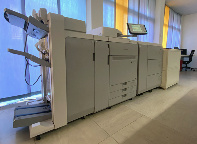 Stampante digitale professionale CANON imagePRESS C800 in vendita - foto 2