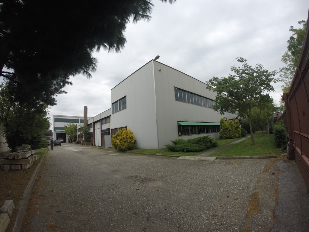 Capannone con Magazzino carroponte h.10,50 in vendita - foto 3