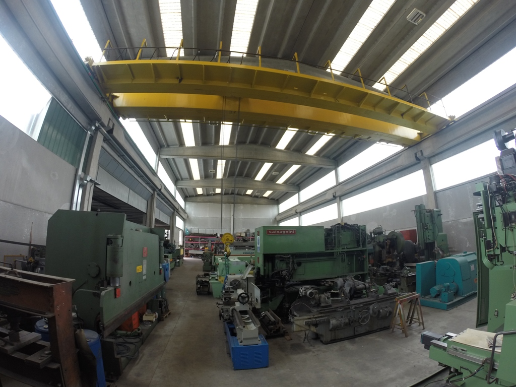 Capannone con Magazzino carroponte h.10,50 in vendita - foto 2