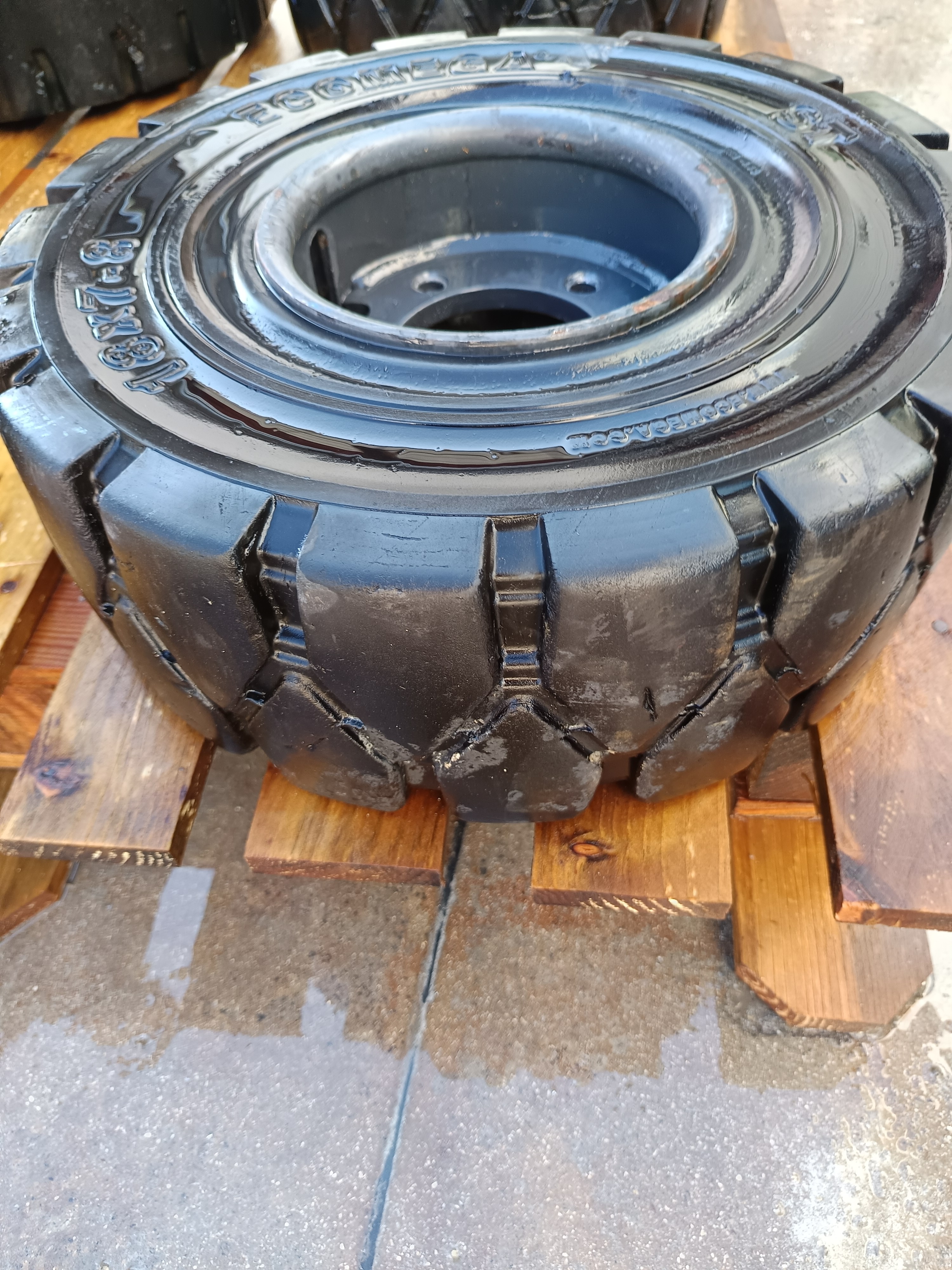 RICAMBI PER CARRELLO ELEVATORE OM FASE 20 in vendita - foto 1