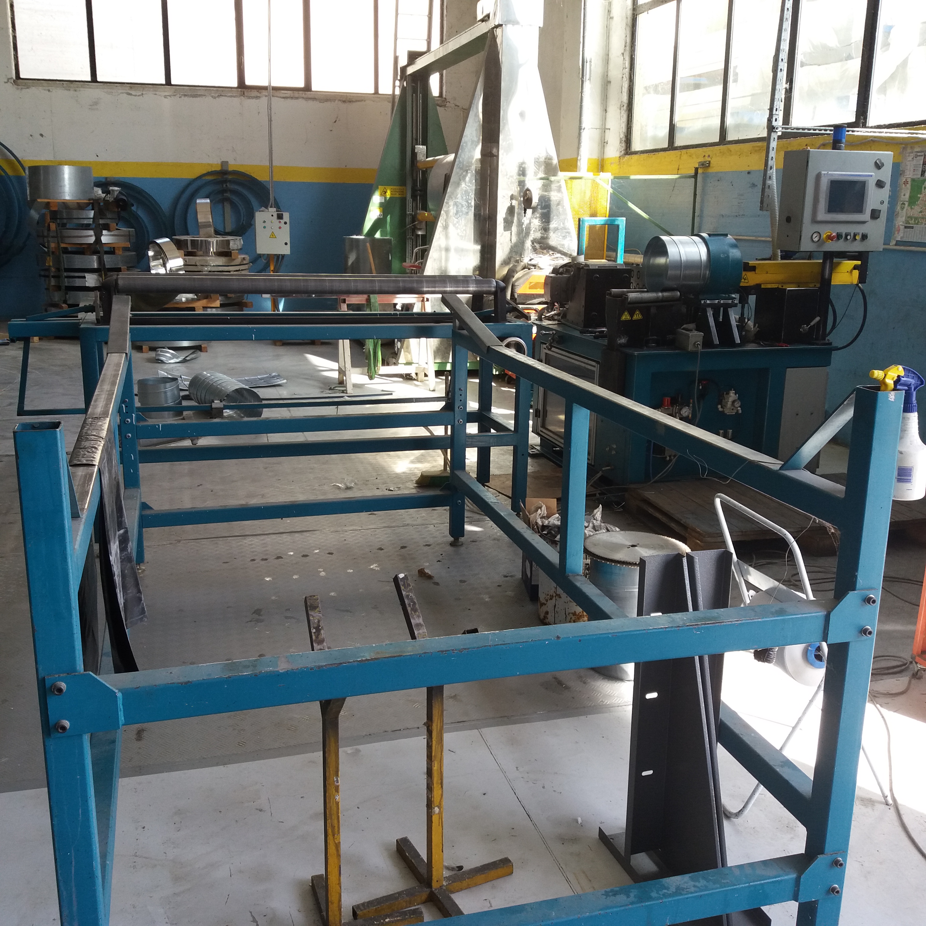 MACCHINA PER PRODUZIONE CANALI SPIRALATI CIRCOLARI  in vendita - foto 4