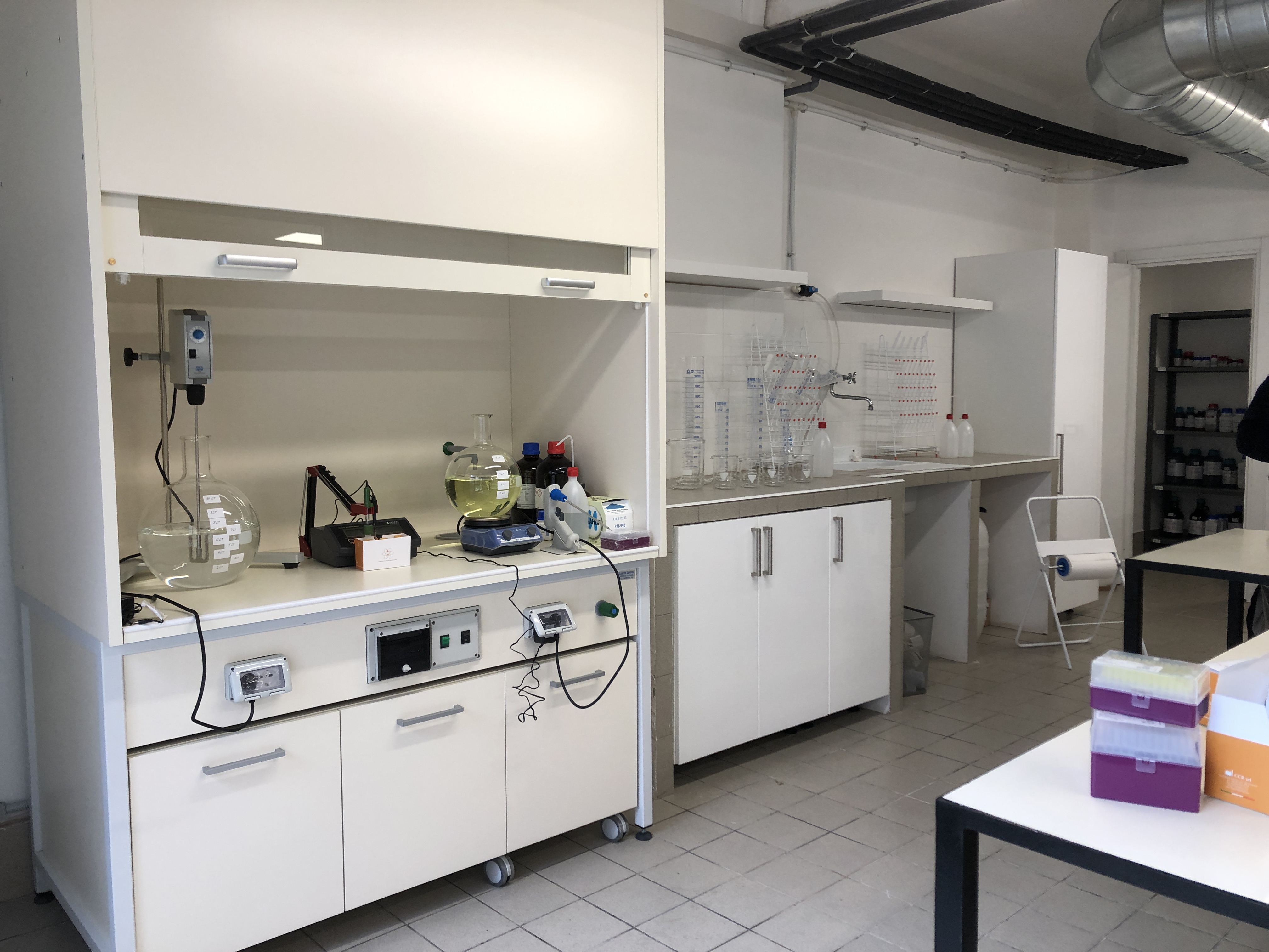 Cessione Ramo d'Azienda Laboratorio Chimico a Roma in vendita - foto 1
