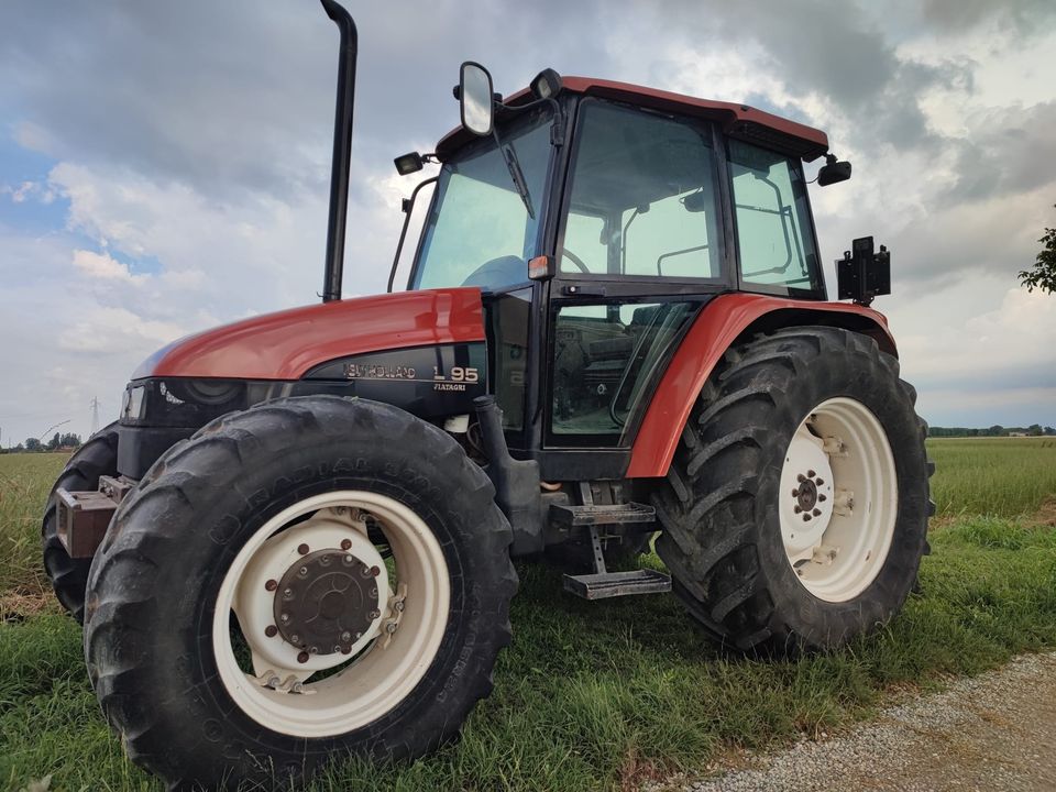 TRATTORE AGRICOLO NEW HOLLAND -G240 in vendita - foto 4
