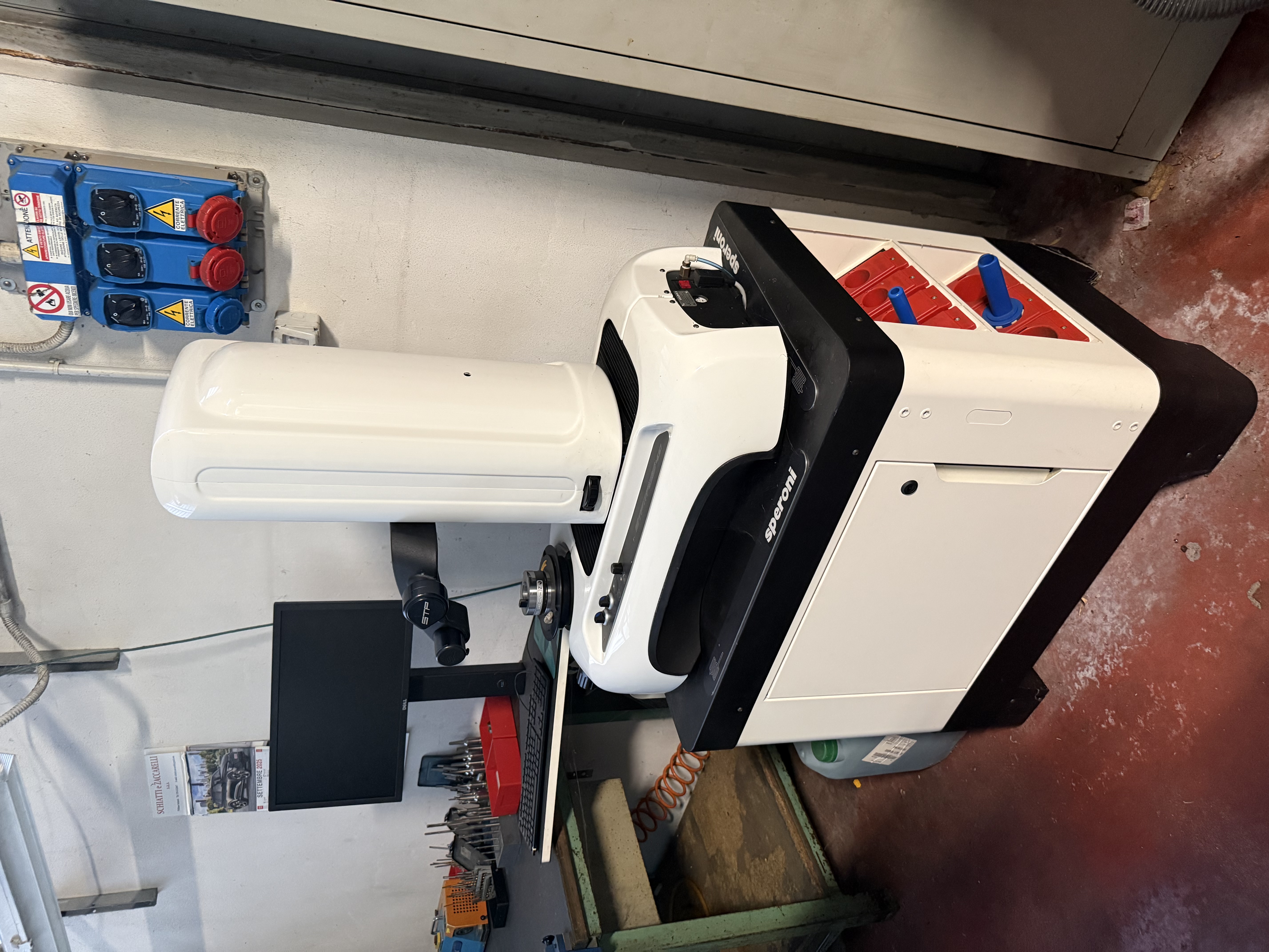 Attrezzatura officina in vendita