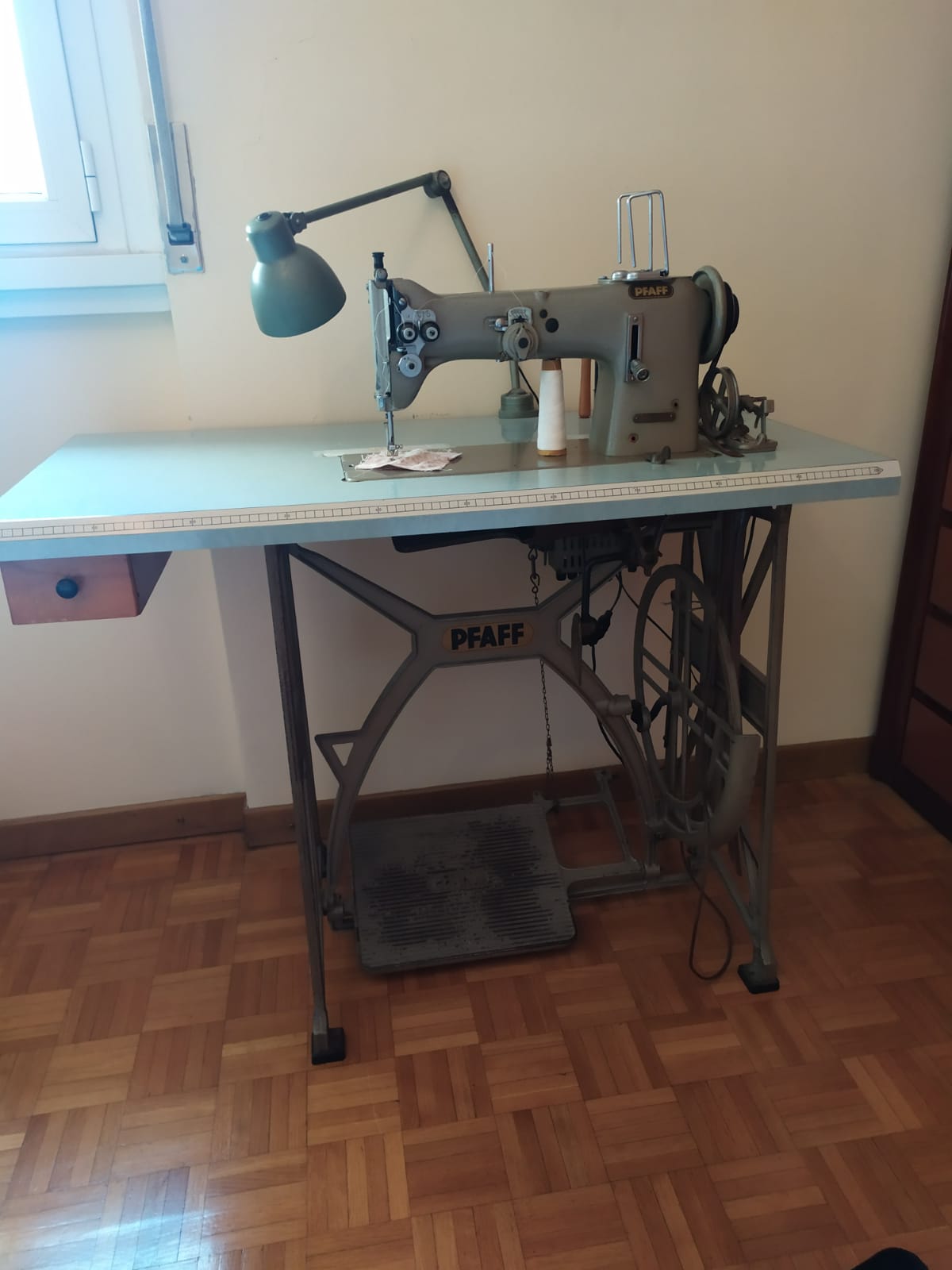 Macchine per cucire in vendita