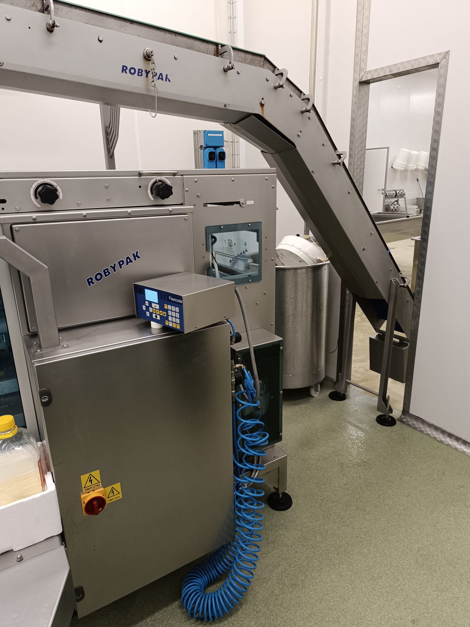CONFEZIONATRICE VERTICALE INOX PER MOZZARELLA ROBYPAK in vendita - foto 6