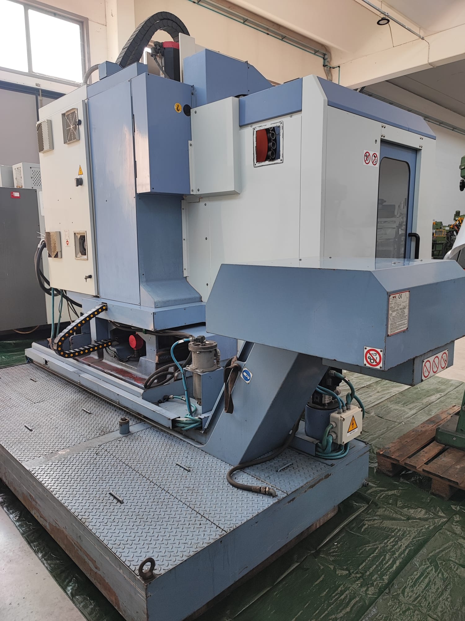 Centro FAMUP MC100E +4°ASSE | 1000x500x600 | CNC Fanuc in vendita - foto 3