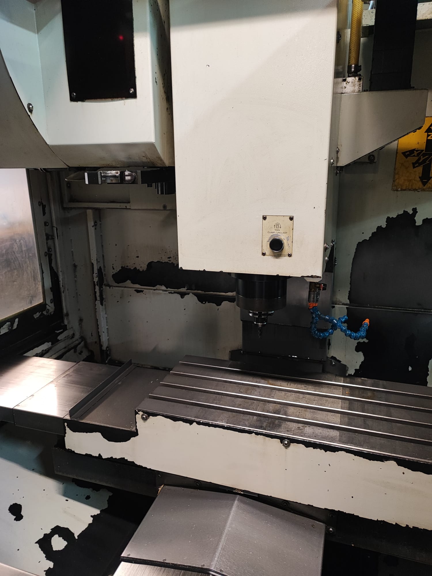 Centro di lavoro verticale FIRST MCV-300 in vendita - foto 6