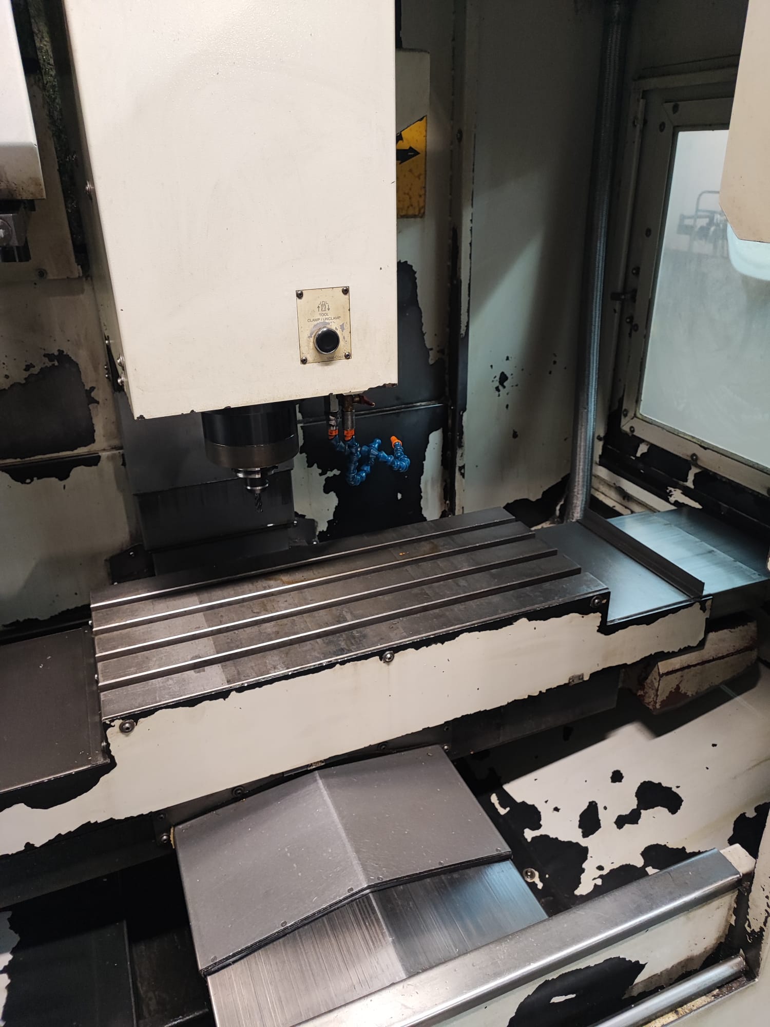 Centro di lavoro verticale FIRST MCV-300 in vendita - foto 7