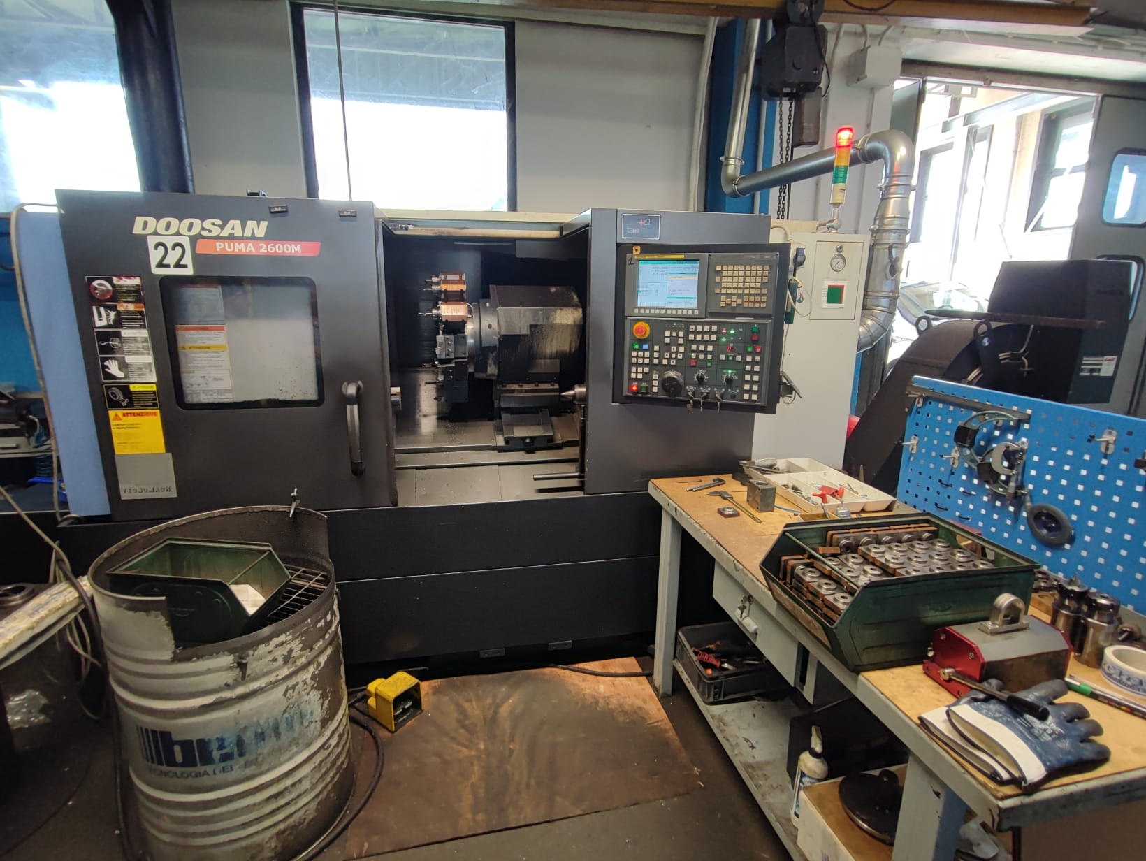 Tornio motorizzato DOOSAN PUMA 2600M | CNC Fanuc in vendita - foto 1