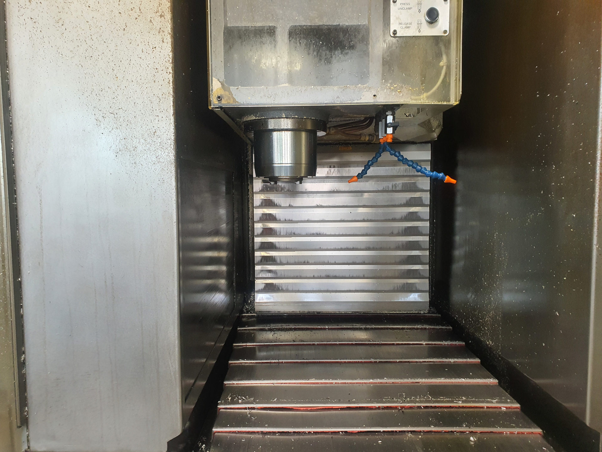 Centro di lavoro pendolare PERFECT JET MV-206  in vendita - foto 9