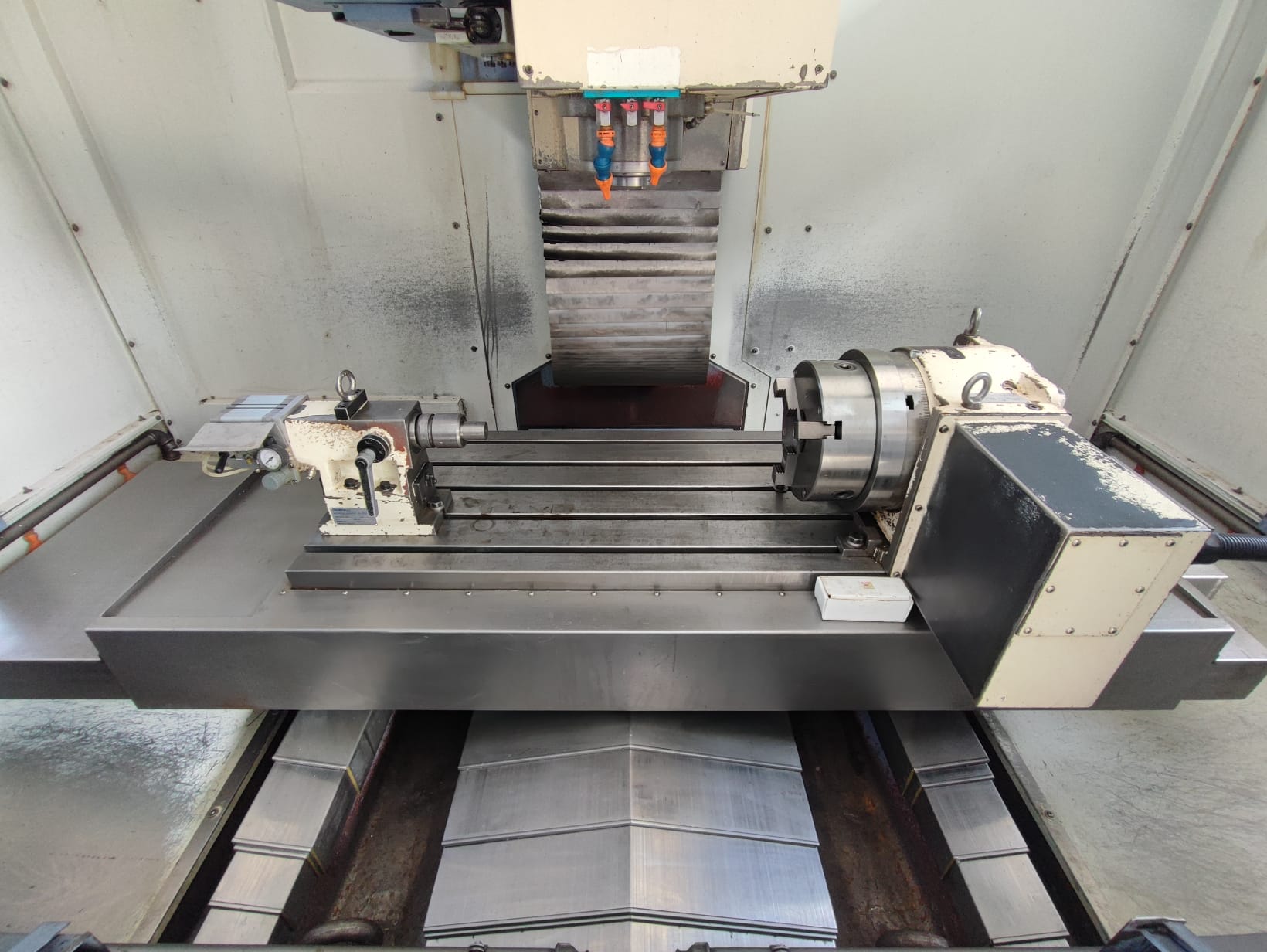 Centro FAMUP MC100E +4°ASSE | 1000x500x600 | CNC Fanuc in vendita - foto 2
