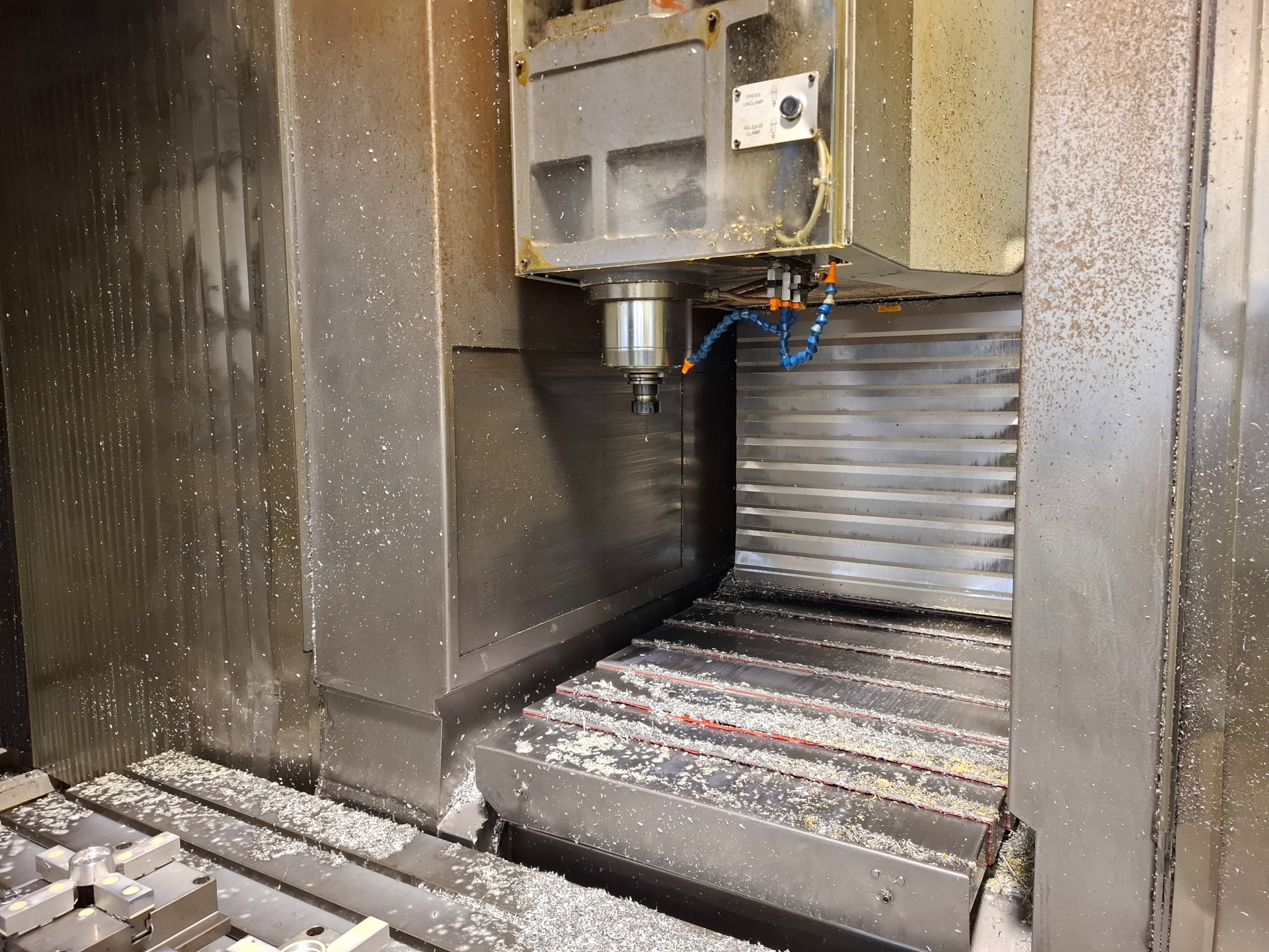 Centro di lavoro pendolare PERFECT JET MV-206  in vendita - foto 11