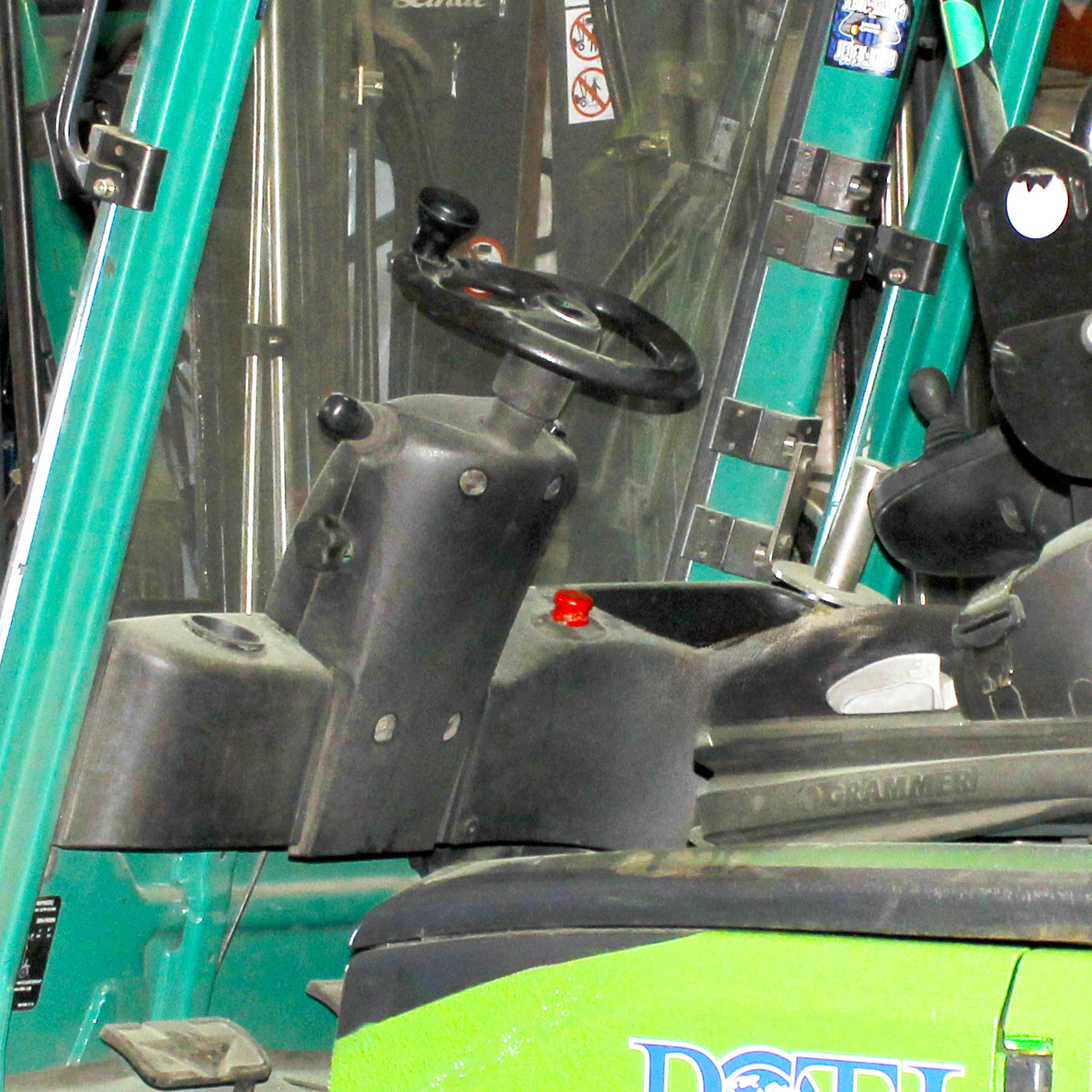 Carrello Elevatore Frontale LINDE E16 Evo in vendita - foto 3