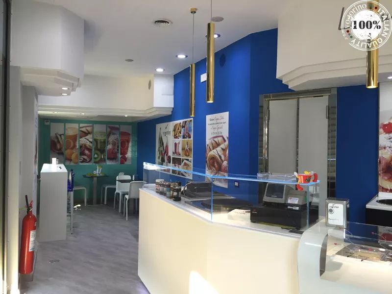 attrezzatura ed arredamento Yogurteria in vendita - foto 3
