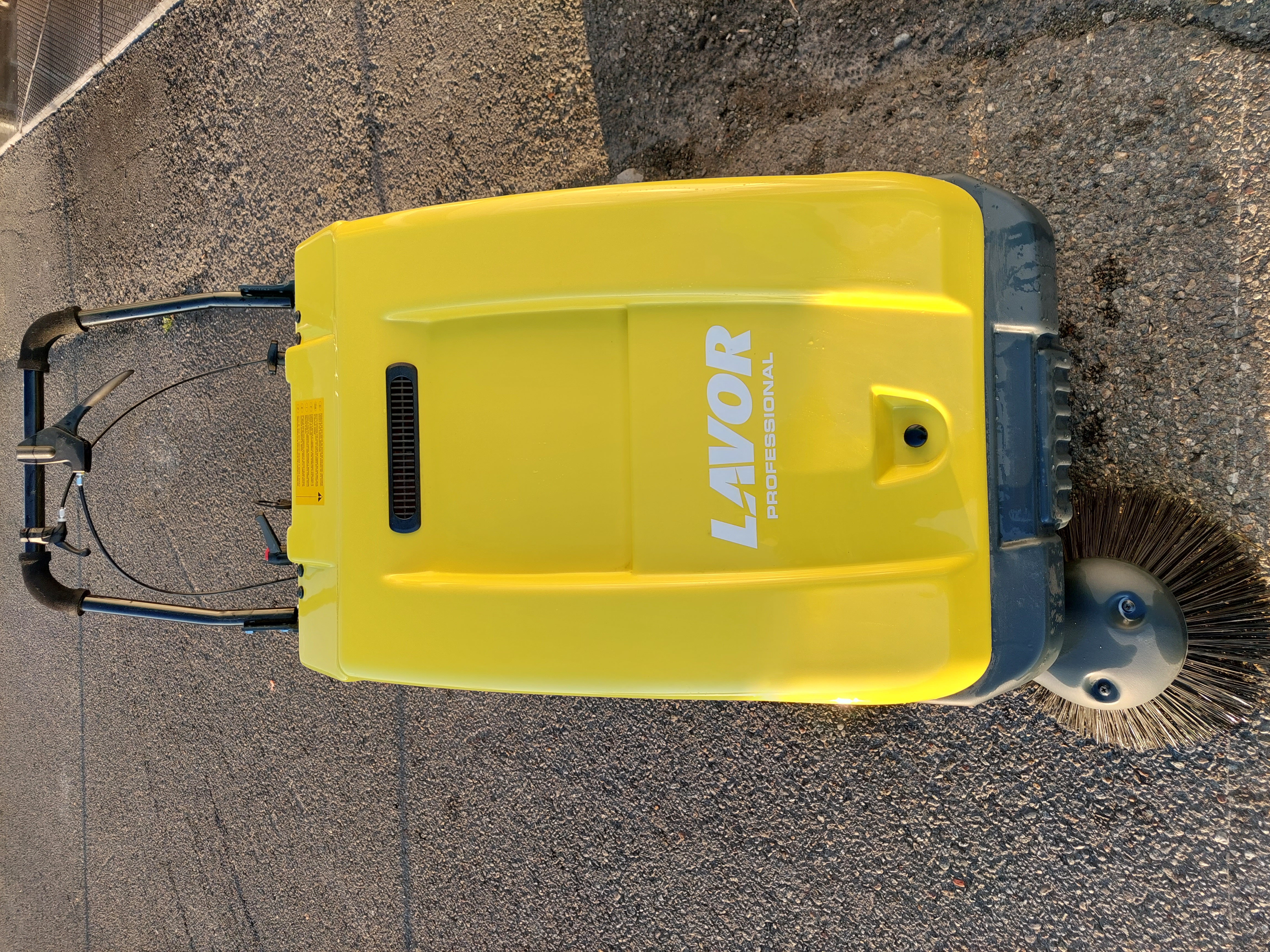SPAZZATRICE LAVOR ELWTTRICA SWL 700  ET in vendita - foto 1