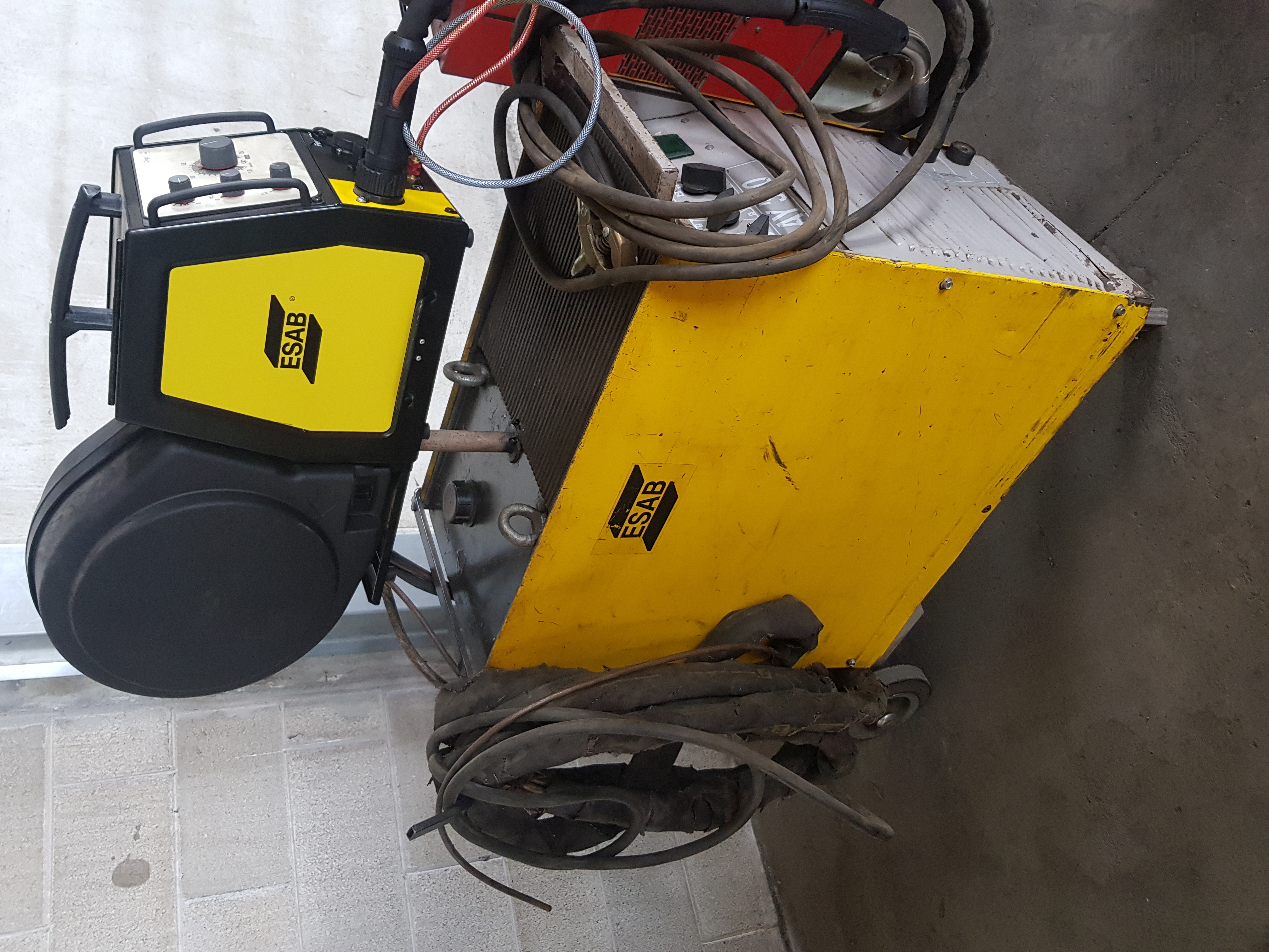 SALDATRICE USATA ESAB LAY 500 in vendita - foto 3