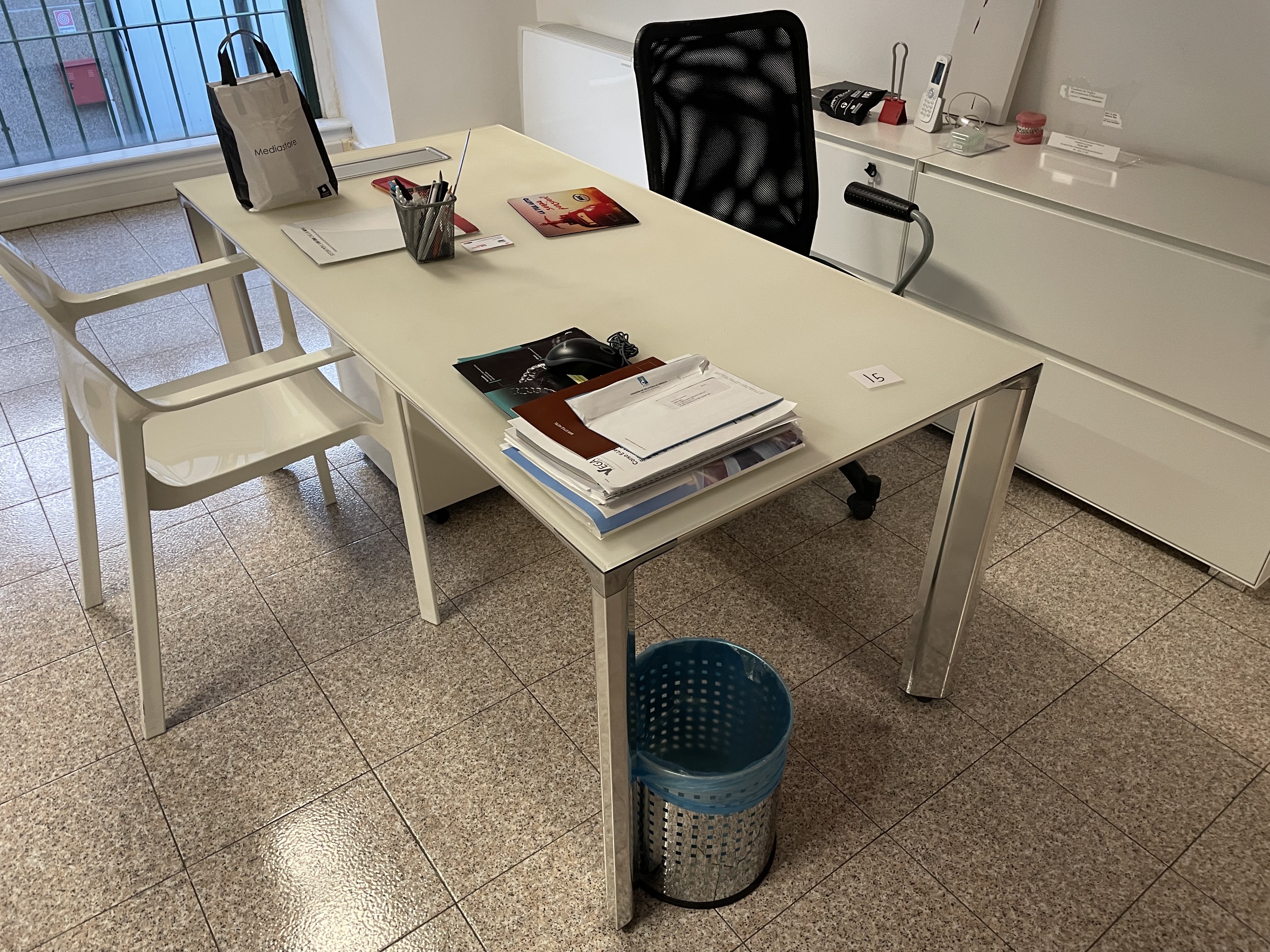 ARREDI E MACCHINE DA UFFICIO in vendita - foto 3