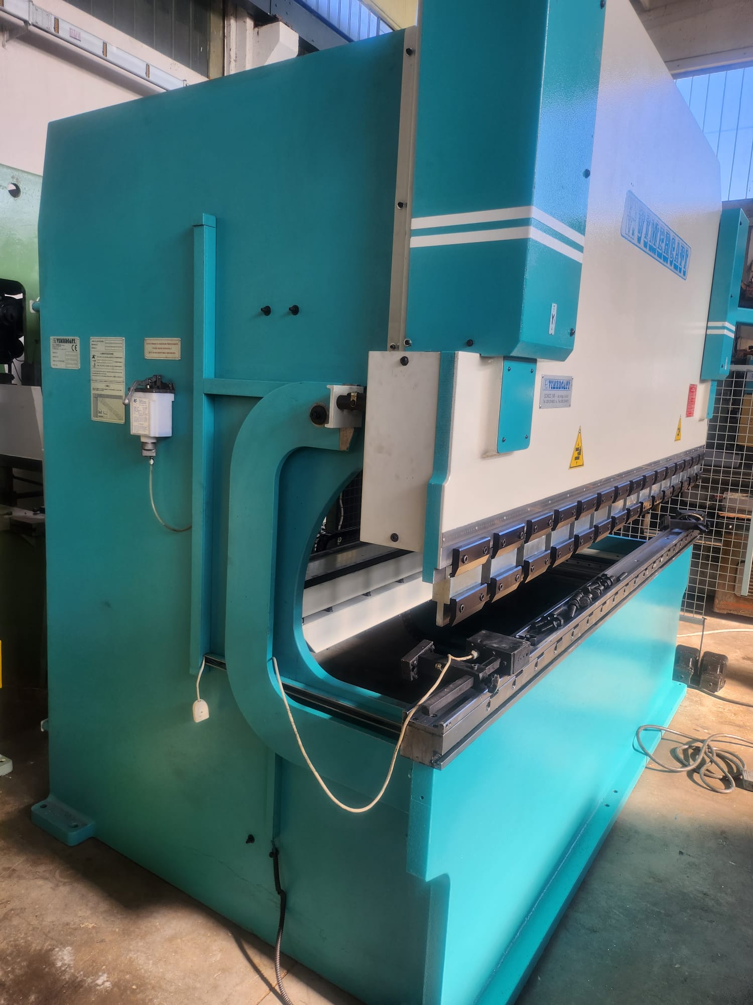 Piegatrice lamiera Vimercati Mod 3050 mm x 40 ton  in vendita - foto 3