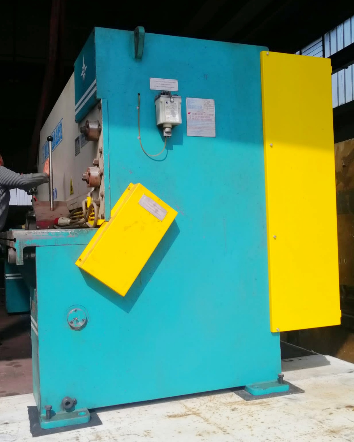 Cesoia lamiera VIMERCATI Mod 3000 x 6 in vendita - foto 2