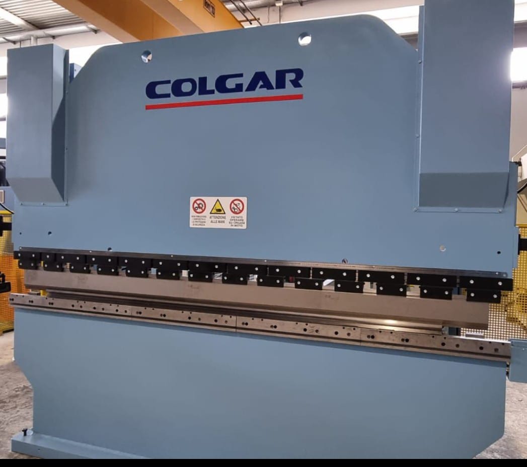 Piegatrice Colgar  mod. PS 3000 x 125 ton  in vendita - foto 1