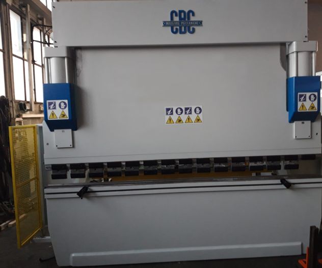 Piegatrice CBC mod. HS 130/31 in vendita - foto 2