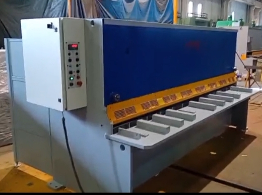 Cesoia lamiera OMAG Mod. GHB 306/8 in vendita - foto 1