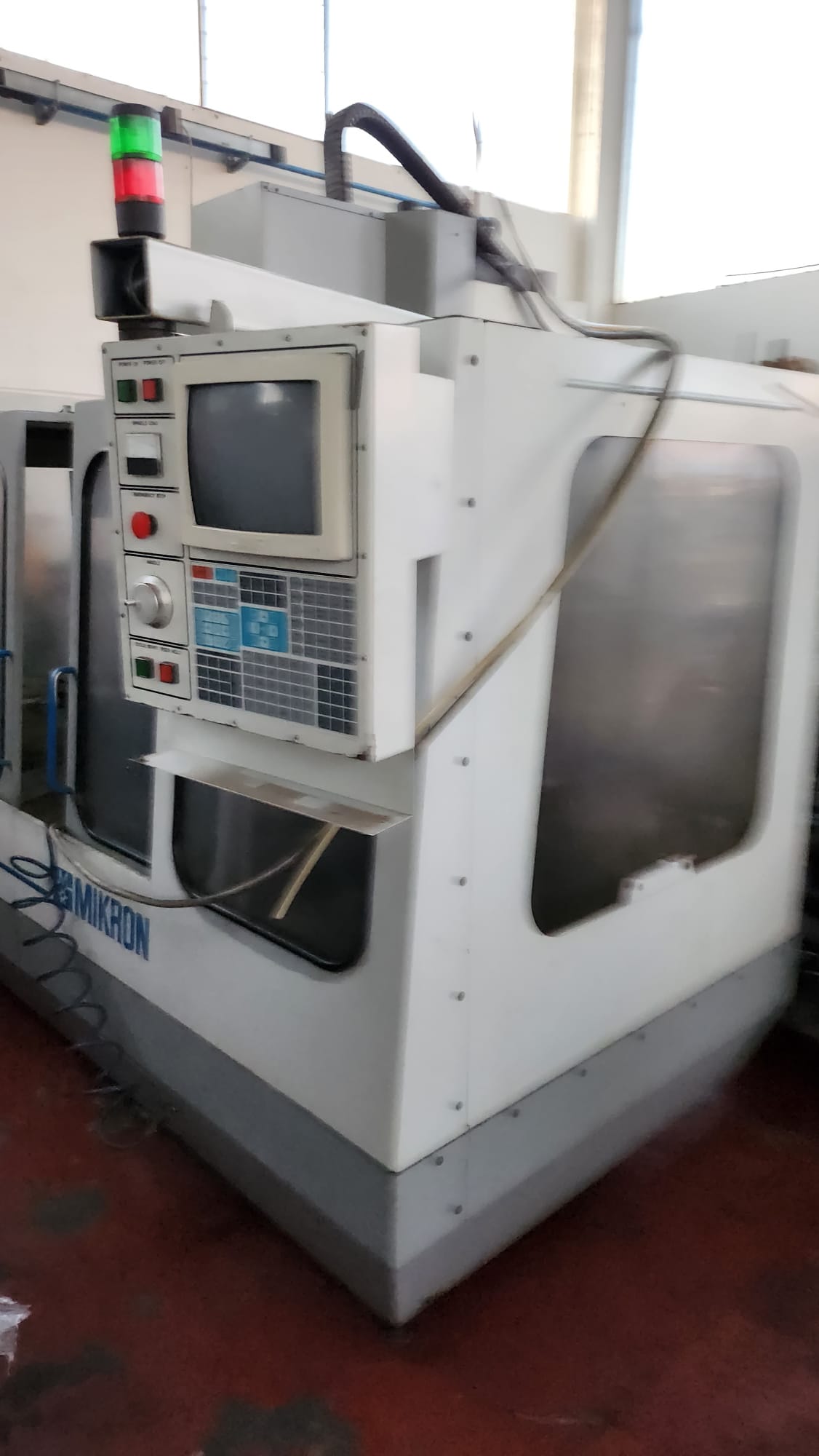 Centro di fresatura verticale Haas mod MIKRON VCE 1250 in vendita - foto 2