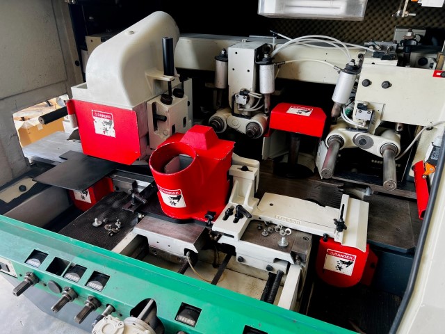 Scorniciatrice automatica 5 alberi WEINIG PROFIMAT 23 E in vendita - foto 2