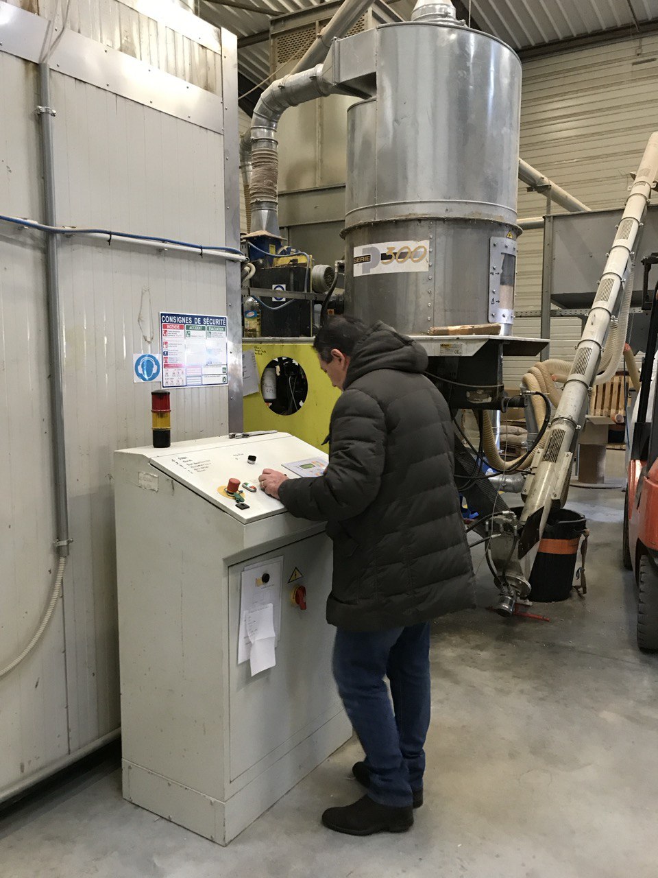 Pellettatrice oleodinamica 45 kW 500 kg/ora di pellet  in vendita - foto 3