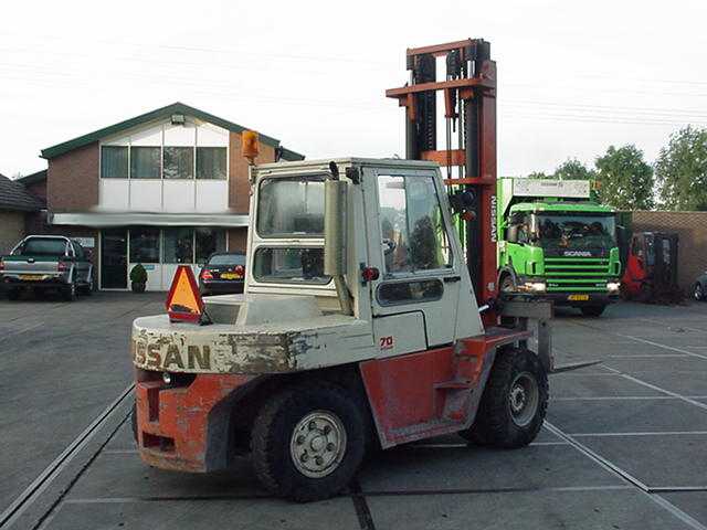 CARRELLO ELEVATORE NISSAN in vendita - foto 2