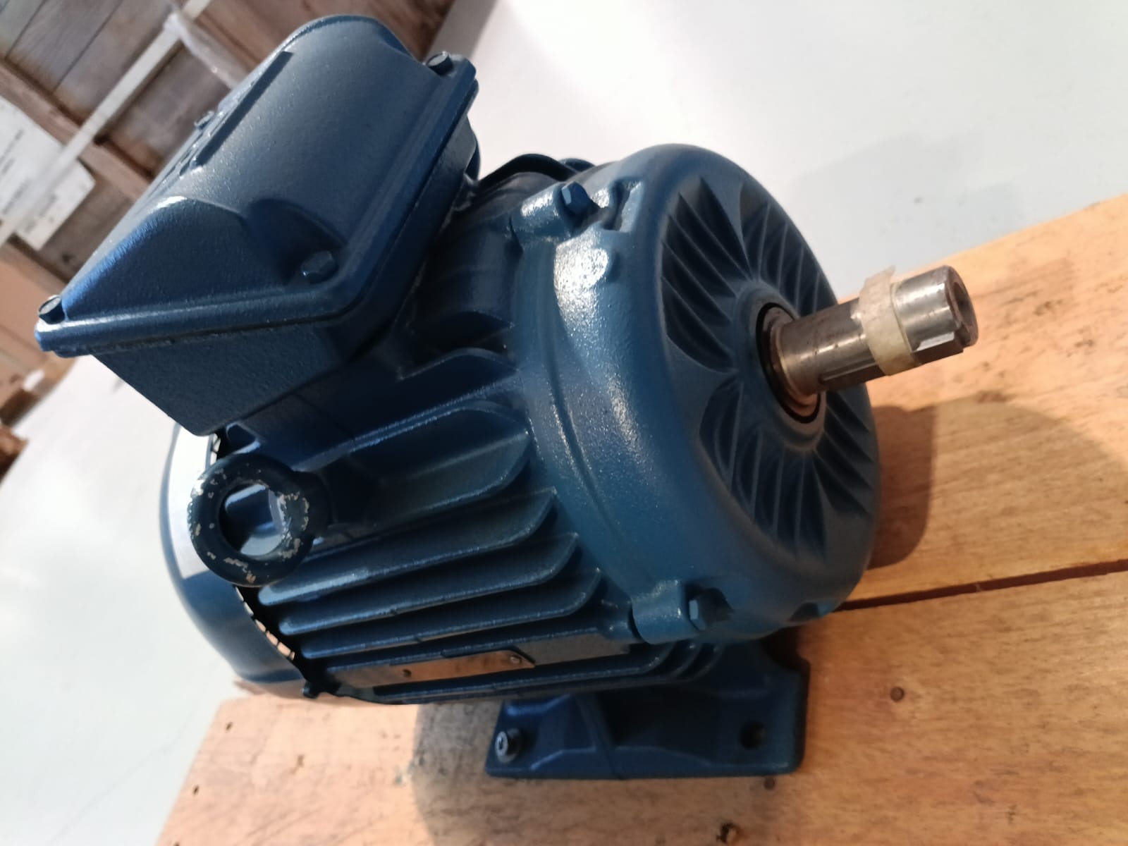 MOTORE WEG TRIFASE 2 POLI 4 kW in vendita - foto 1