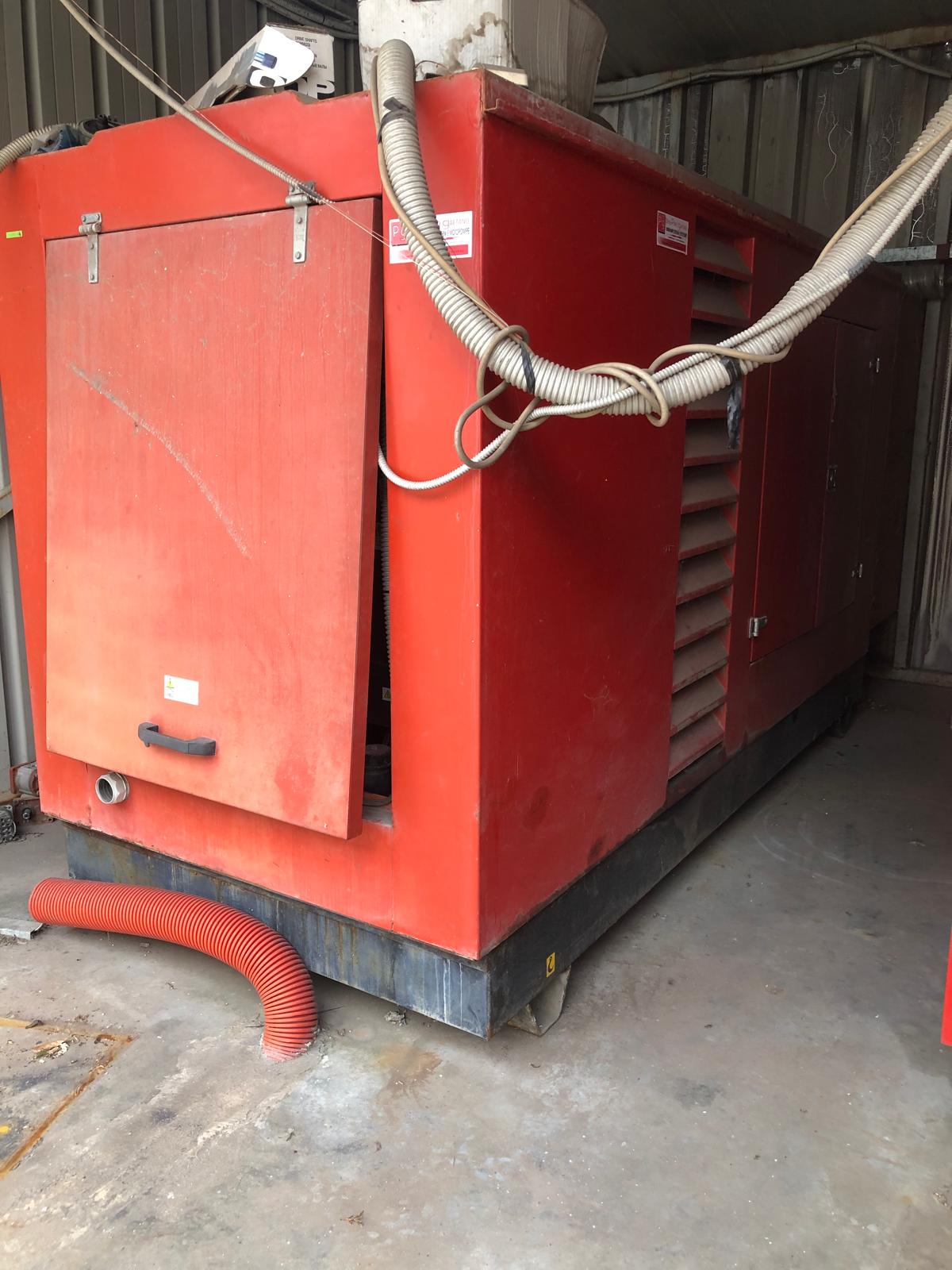 Gruppo elettrogeno usato – 180 kW – Marca PG in vendita - foto 1