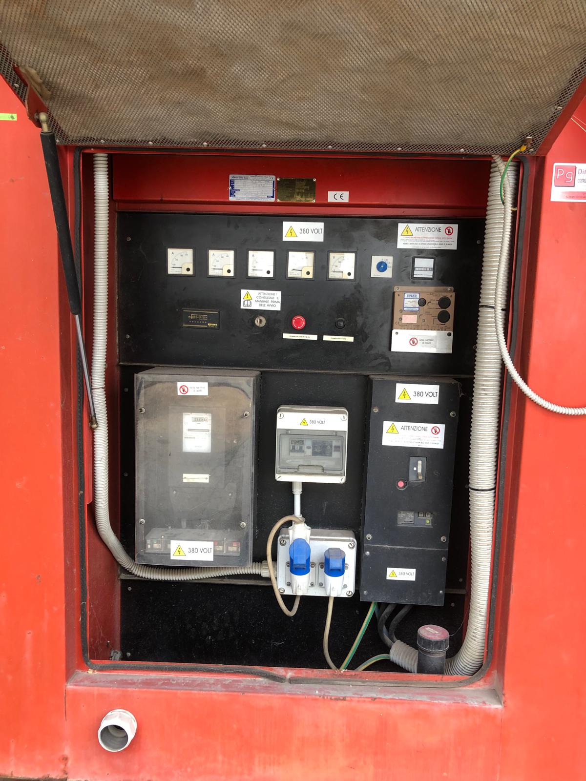 Gruppo elettrogeno usato – 180 kW – Marca PG in vendita - foto 5