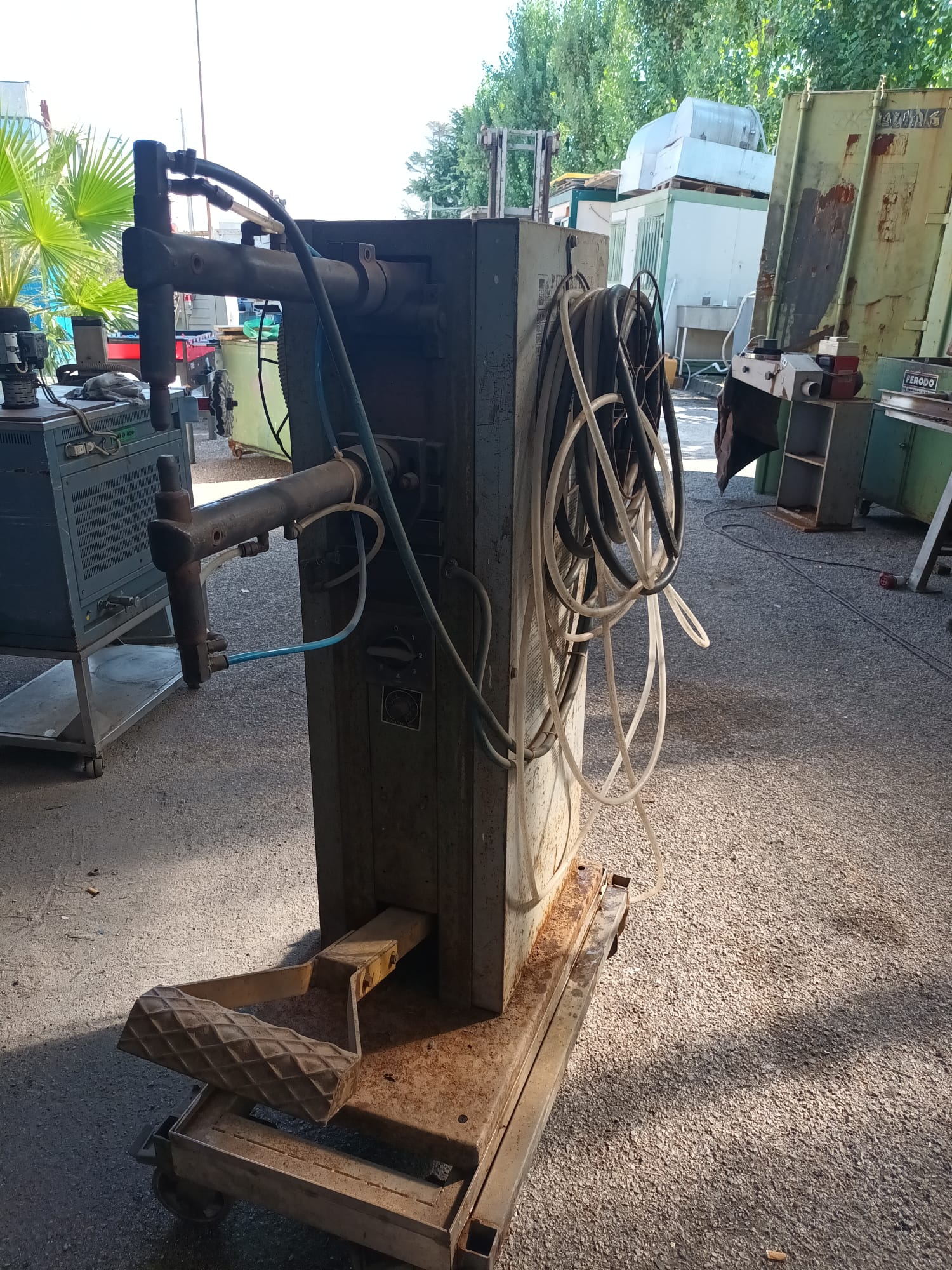 PUNTATORE ELETTRICO A COLONNA DA REVISIONARE in vendita - foto 1