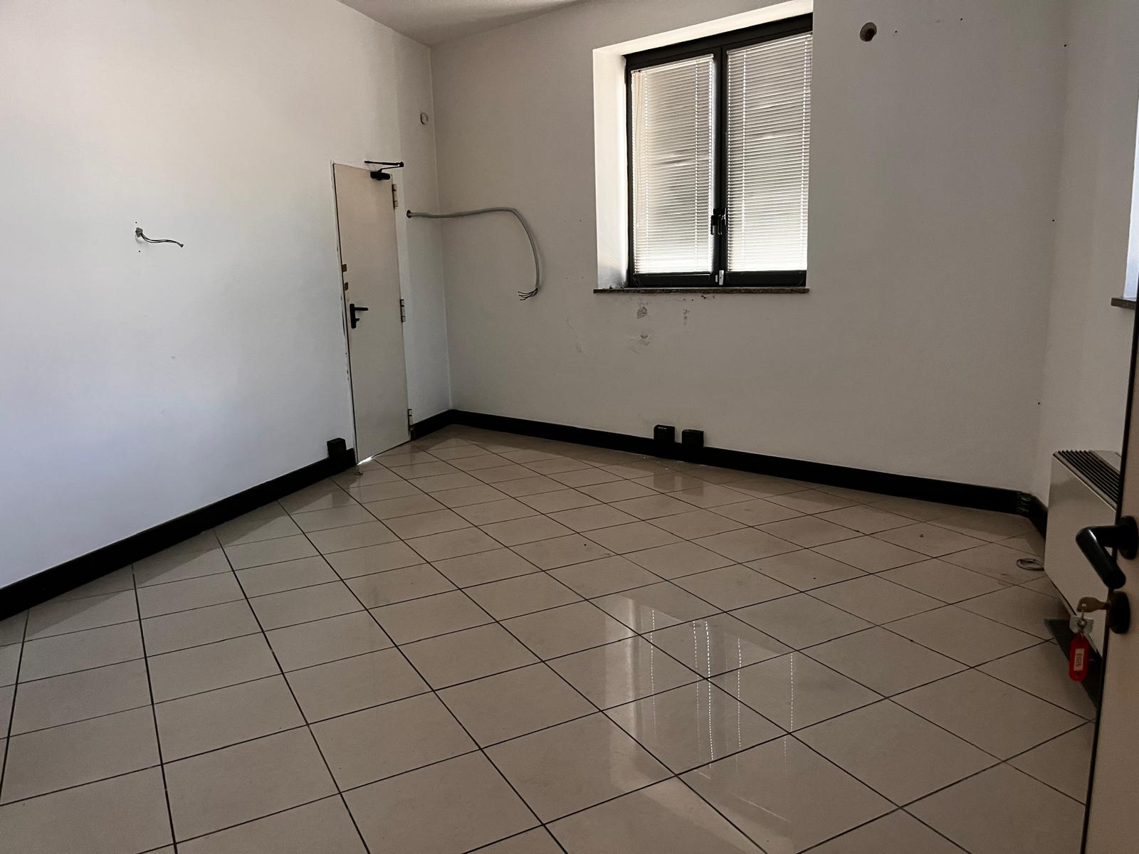 VENDO Capannone con uffici– S. Marco LUCCA in vendita - foto 10