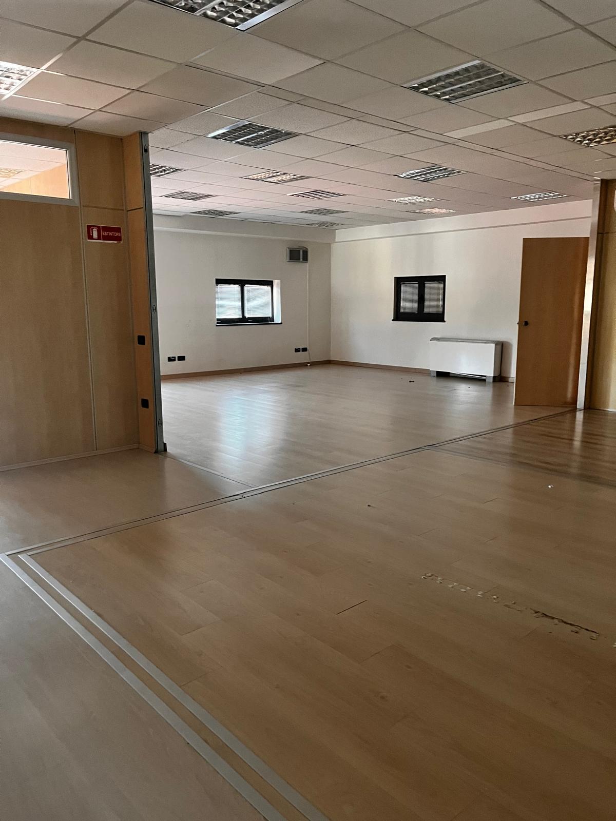 VENDO Capannone con uffici– S. Marco LUCCA in vendita - foto 13